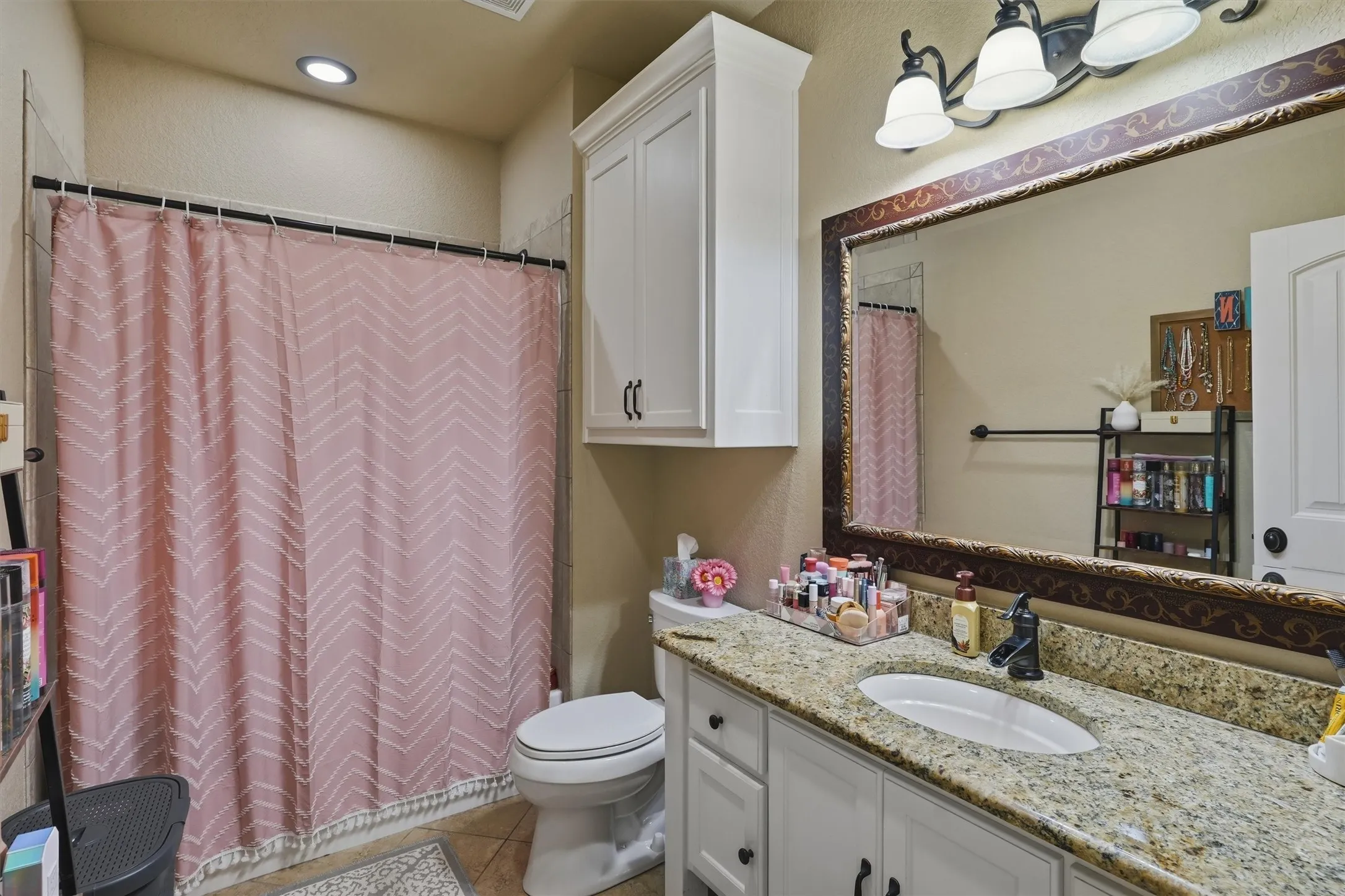 Single Family Residence For Sale in Parker County , 1501 Oaklawn Court, Aledo, Texas 76008, 4 Bedroom, 5 Bathroom, 3 Garage spaces, 5,065 Sqft, built in 2012, mls#21368069, Real Estate Agent in Aledo, Homes For Sale in Parker county, Homes For Sale in Aledo, Realtor in Aledo Texas, Real Estate Brokerage Independent Realty Texas, Luminita Cordes Realtor