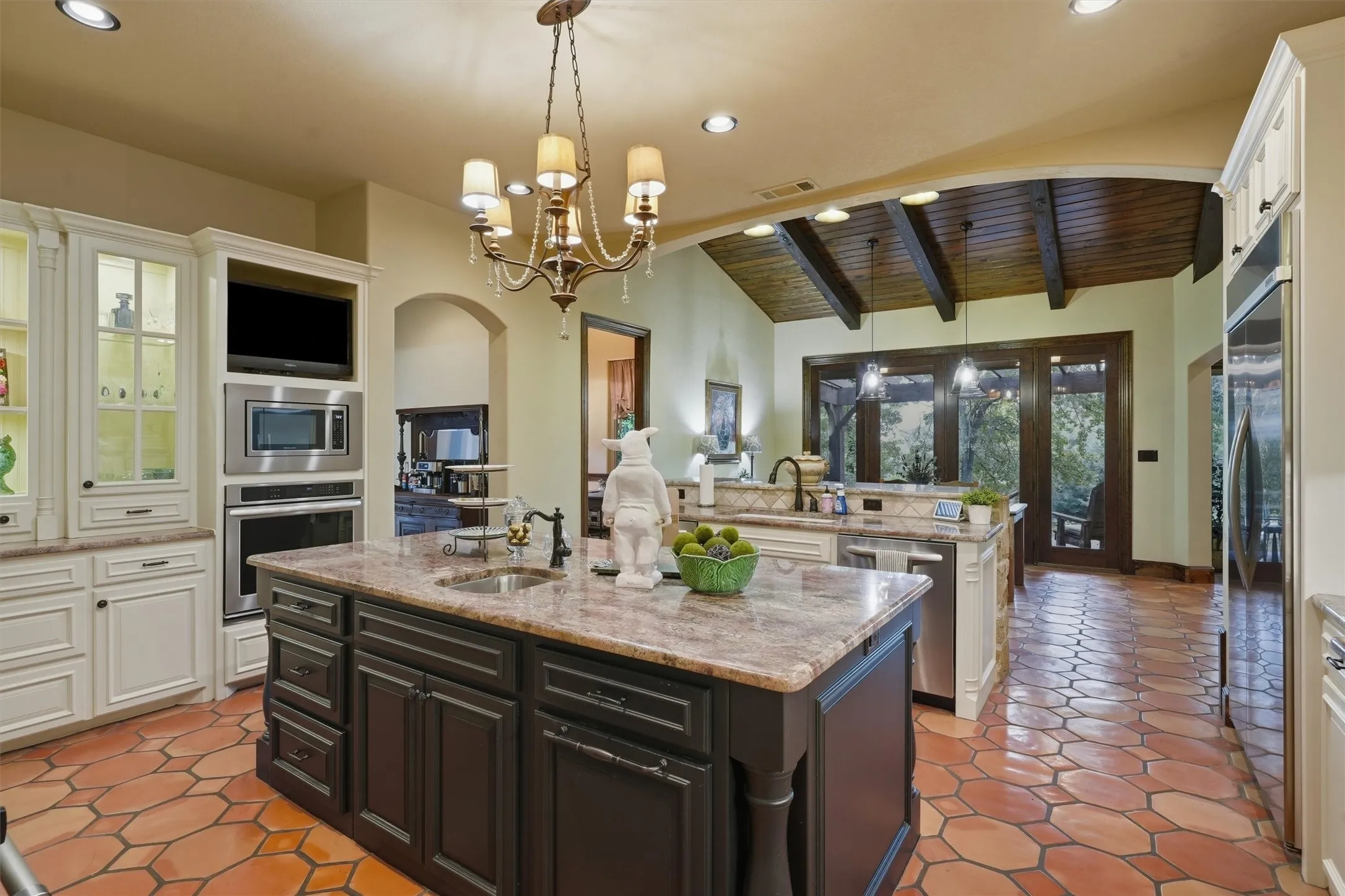 Single Family Residence For Sale in Parker County , 1501 Oaklawn Court, Aledo, Texas 76008, 4 Bedroom, 5 Bathroom, 3 Garage spaces, 5,065 Sqft, built in 2012, mls#21368069, Real Estate Agent in Aledo, Homes For Sale in Parker county, Homes For Sale in Aledo, Realtor in Aledo Texas, Real Estate Brokerage Independent Realty Texas, Luminita Cordes Realtor