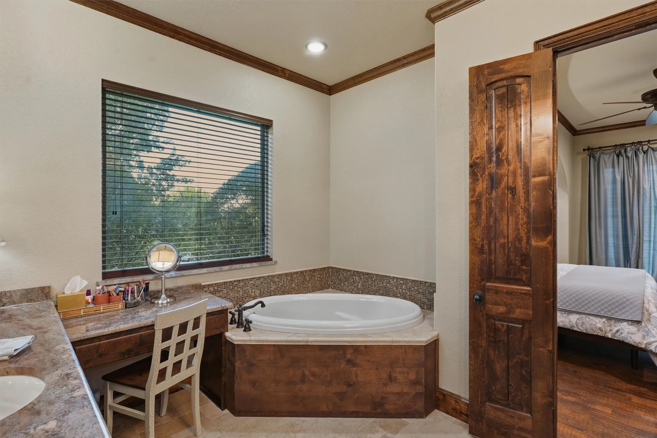 Single Family Residence For Sale in Parker County , 1501 Oaklawn Court, Aledo, Texas 76008, 4 Bedroom, 5 Bathroom, 3 Garage spaces, 5,065 Sqft, built in 2012, mls#21368069, Real Estate Agent in Aledo, Homes For Sale in Parker county, Homes For Sale in Aledo, Realtor in Aledo Texas, Real Estate Brokerage Independent Realty Texas, Luminita Cordes Realtor