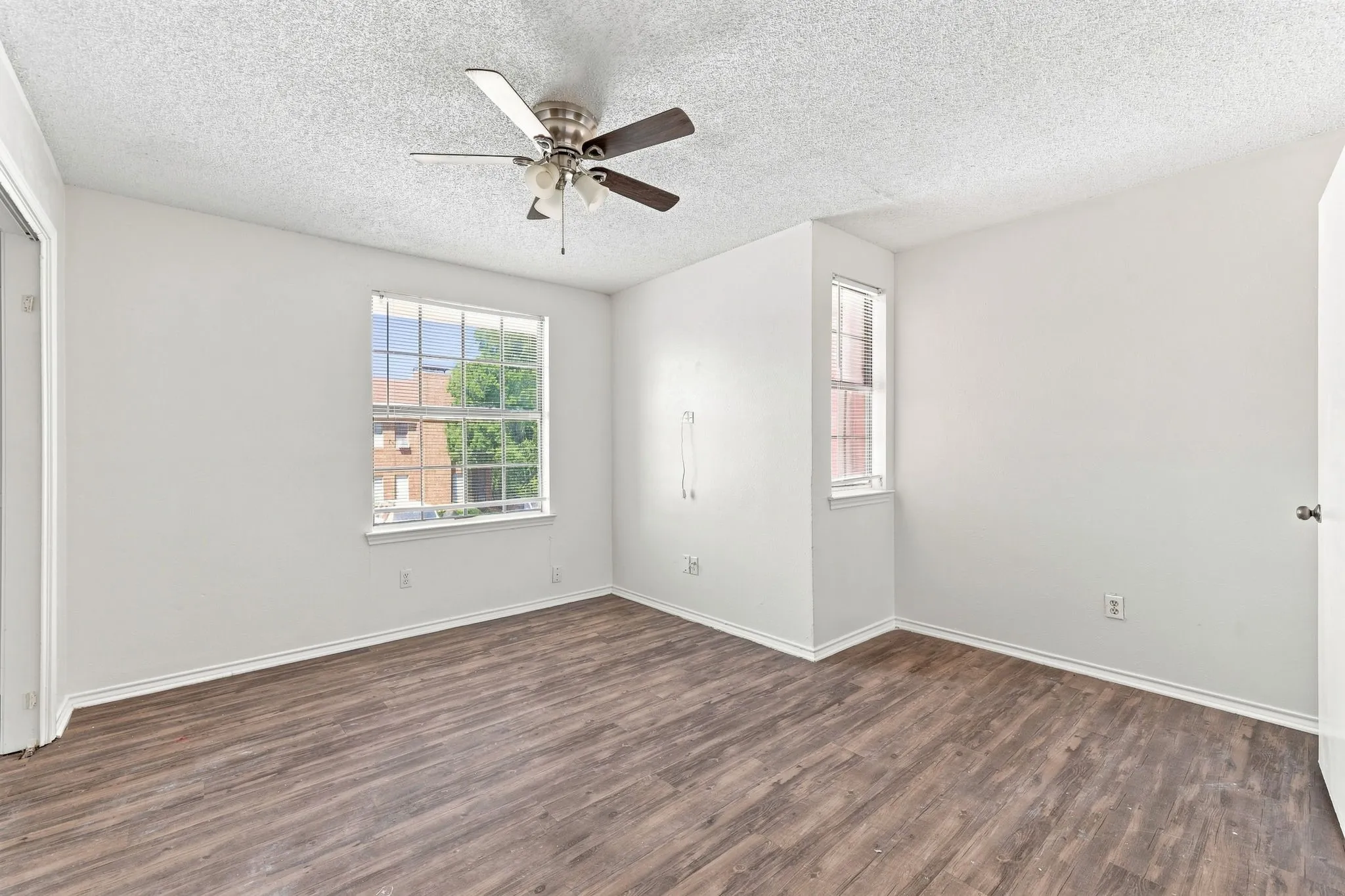 Vacant Unit 13 – Primary Bedroom