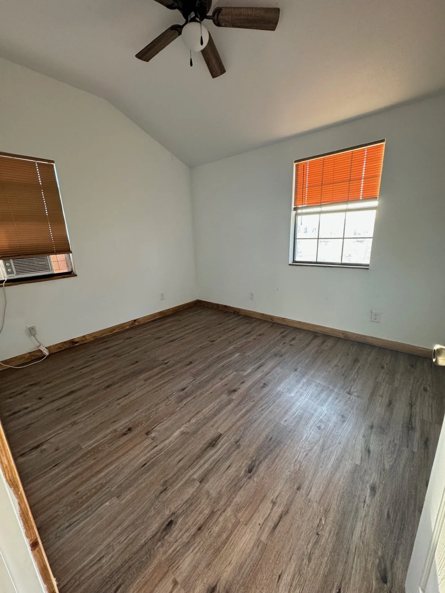 Single Family Residence For Rent in Erath County , 17380 Cr 163, Stephenville, Texas 76401, 2 Bedroom, 1 Bathroom, Garage spaces, 1,000 Sqft, built in 2022, mls#21368080, Real Estate Agent in Stephenville, Homes For Rent in Erath county, Homes For Rent in Stephenville, Realtor in Stephenville Texas, Real Estate Brokerage Independent Realty Texas, Luminita Cordes Realtor