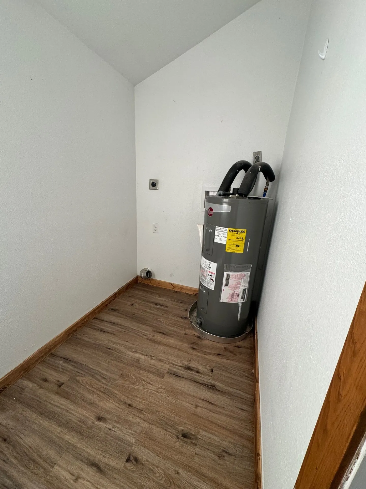 Single Family Residence For Rent in Erath County , 17380 Cr 163, Stephenville, Texas 76401, 2 Bedroom, 1 Bathroom, Garage spaces, 1,000 Sqft, built in 2022, mls#21368080, Real Estate Agent in Stephenville, Homes For Rent in Erath county, Homes For Rent in Stephenville, Realtor in Stephenville Texas, Real Estate Brokerage Independent Realty Texas, Luminita Cordes Realtor