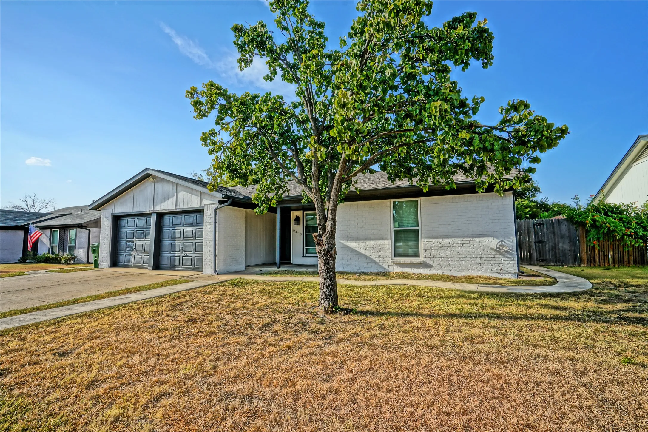 Single Family Residence For Sale in Tarrant County , 6453 Highview Terrace, Watauga, Texas 76148, 3 Bedroom, 2 Bathroom, 2 Garage spaces, 1,269 Sqft, built in 1981, mls#21367947, Real Estate Agent in Watauga, Homes For Sale in Tarrant county, Homes For Sale in Watauga, Realtor in Watauga Texas, Real Estate Brokerage Independent Realty Texas, Luminita Cordes Realtor