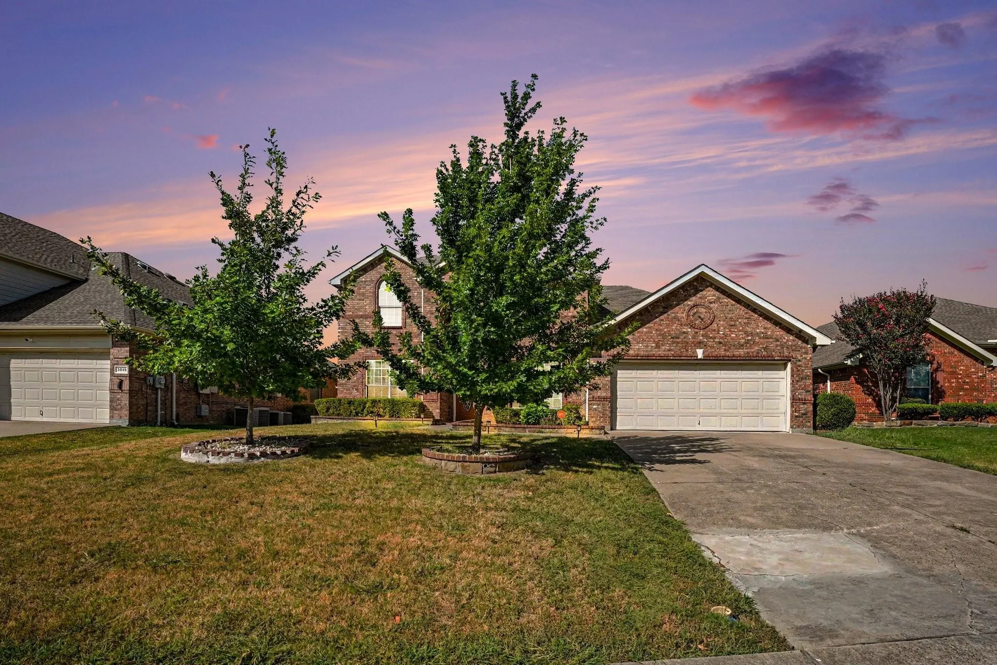 Single Family Residence For Rent in Tarrant County , 3023 Riverwood Lane, Grand Prairie, Texas 75052, 4 Bedroom, 4 Bathroom, 2 Garage spaces, 3,078 Sqft, built in 2006, mls#21368134, Real Estate Agent in Grand Prairie, Homes For Rent in Tarrant county, Homes For Rent in Grand Prairie, Realtor in Grand Prairie Texas, Real Estate Brokerage Independent Realty Texas, Luminita Cordes Realtor