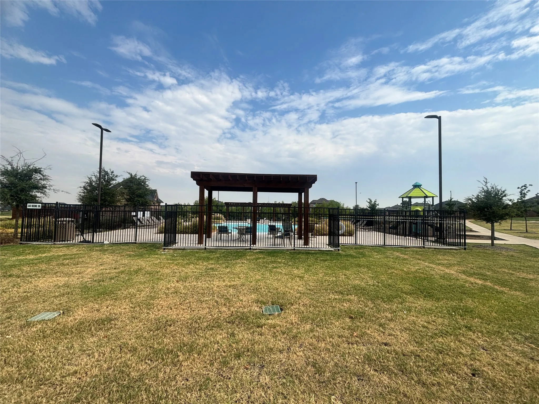 Single Family Residence For Sale in Ellis County , 395 Teton Street, Waxahachie, Texas 75165, 5 Bedroom, 4 Bathroom, 2 Garage spaces, 3,556 Sqft, built in 2022, mls#21360888, Real Estate Agent in Waxahachie, Homes For Sale in Ellis county, Homes For Sale in Waxahachie, Realtor in Waxahachie Texas, Real Estate Brokerage Independent Realty Texas, Luminita Cordes Realtor