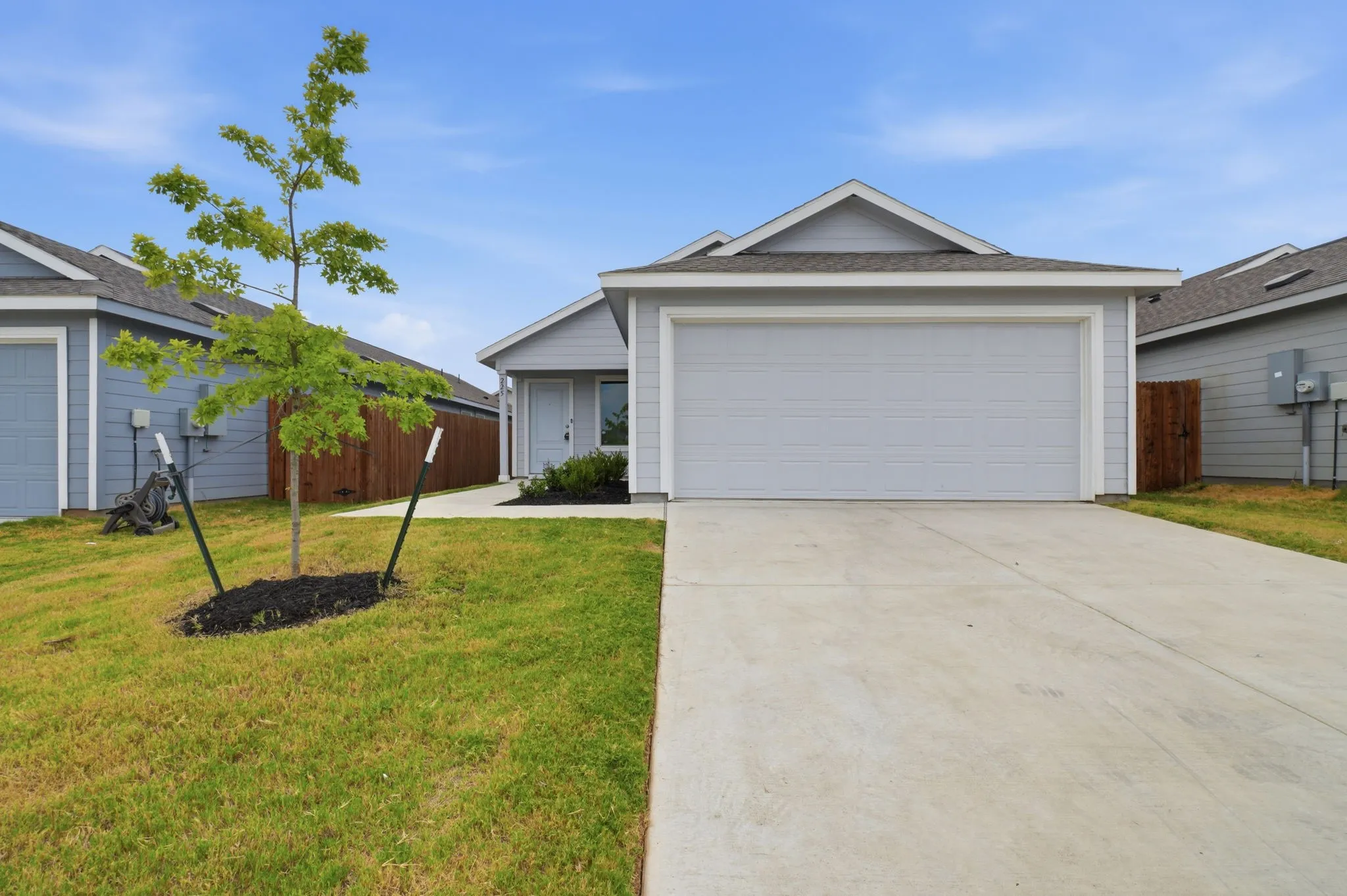 Single Family Residence For Sale in Dallas County , 225 Poplar Place, Wilmer, Texas 75172, 3 Bedroom, 2 Bathroom, 2 Garage spaces, 1,400 Sqft, built in 2025, mls#21366340, Real Estate Agent in Wilmer, Homes For Sale in Dallas county, Homes For Sale in Wilmer, Realtor in Wilmer Texas, Real Estate Brokerage Independent Realty Texas, Luminita Cordes Realtor