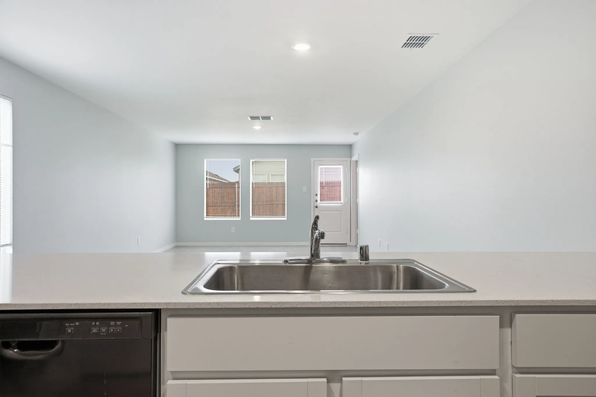 Single Family Residence For Sale in Dallas County , 225 Poplar Place, Wilmer, Texas 75172, 3 Bedroom, 2 Bathroom, 2 Garage spaces, 1,400 Sqft, built in 2025, mls#21366340, Real Estate Agent in Wilmer, Homes For Sale in Dallas county, Homes For Sale in Wilmer, Realtor in Wilmer Texas, Real Estate Brokerage Independent Realty Texas, Luminita Cordes Realtor