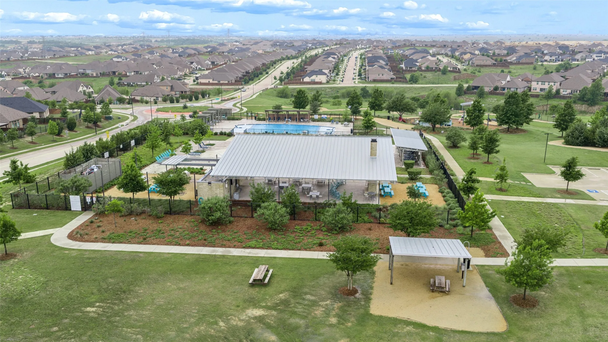 Single Family Residence For Sale in Tarrant County , 10544 Landry Bluff Lane, Fort Worth, Texas 76126, 4 Bedroom, 3 Bathroom, 2 Garage spaces, 2,185 Sqft, built in 2024, mls#21367803, Real Estate Agent in Fort Worth, Homes For Sale in Tarrant county, Homes For Sale in Fort Worth, Realtor in Fort Worth Texas, Real Estate Brokerage Independent Realty Texas, Luminita Cordes Realtor