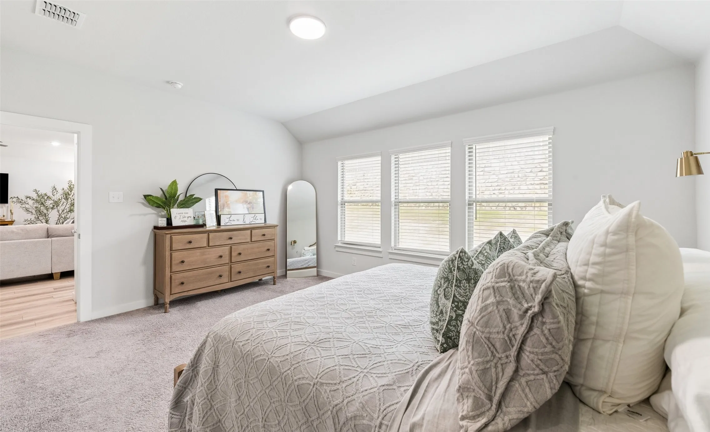 Single Family Residence For Sale in Tarrant County , 10544 Landry Bluff Lane, Fort Worth, Texas 76126, 4 Bedroom, 3 Bathroom, 2 Garage spaces, 2,185 Sqft, built in 2024, mls#21367803, Real Estate Agent in Fort Worth, Homes For Sale in Tarrant county, Homes For Sale in Fort Worth, Realtor in Fort Worth Texas, Real Estate Brokerage Independent Realty Texas, Luminita Cordes Realtor