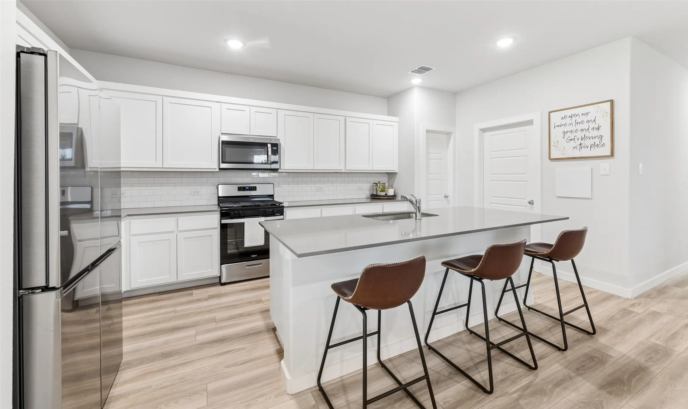 Single Family Residence For Sale in Tarrant County , 10544 Landry Bluff Lane, Fort Worth, Texas 76126, 4 Bedroom, 3 Bathroom, 2 Garage spaces, 2,185 Sqft, built in 2024, mls#21367803, Real Estate Agent in Fort Worth, Homes For Sale in Tarrant county, Homes For Sale in Fort Worth, Realtor in Fort Worth Texas, Real Estate Brokerage Independent Realty Texas, Luminita Cordes Realtor