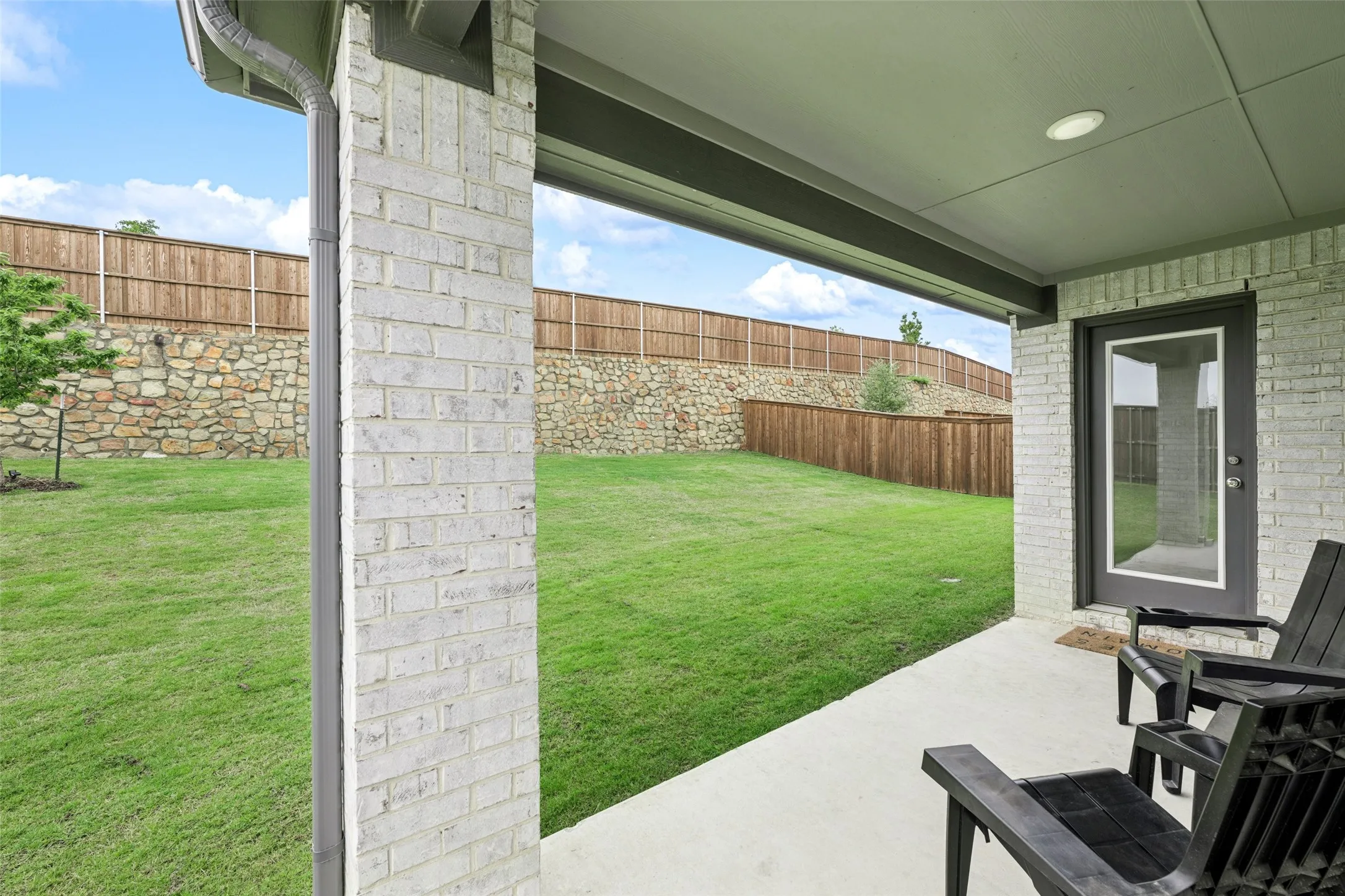 Single Family Residence For Sale in Tarrant County , 10544 Landry Bluff Lane, Fort Worth, Texas 76126, 4 Bedroom, 3 Bathroom, 2 Garage spaces, 2,185 Sqft, built in 2024, mls#21367803, Real Estate Agent in Fort Worth, Homes For Sale in Tarrant county, Homes For Sale in Fort Worth, Realtor in Fort Worth Texas, Real Estate Brokerage Independent Realty Texas, Luminita Cordes Realtor