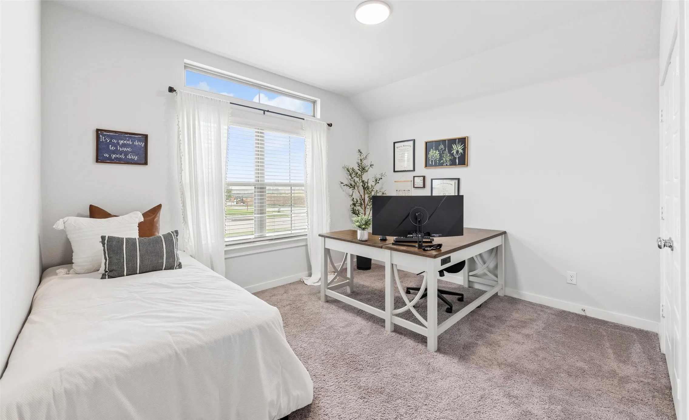 Single Family Residence For Sale in Tarrant County , 10544 Landry Bluff Lane, Fort Worth, Texas 76126, 4 Bedroom, 3 Bathroom, 2 Garage spaces, 2,185 Sqft, built in 2024, mls#21367803, Real Estate Agent in Fort Worth, Homes For Sale in Tarrant county, Homes For Sale in Fort Worth, Realtor in Fort Worth Texas, Real Estate Brokerage Independent Realty Texas, Luminita Cordes Realtor