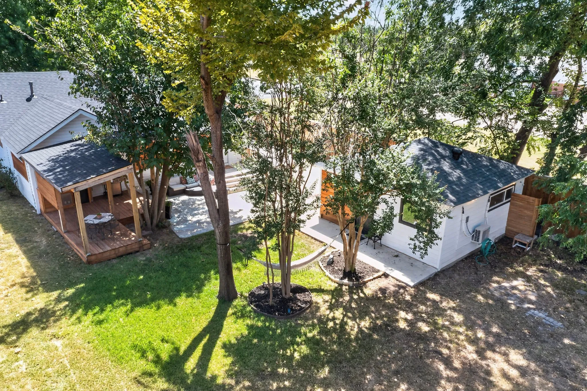 Single Family Residence For Sale in Dallas County , 429 S Walker Street, Mesquite, Texas 75149, 4 Bedroom, 3 Bathroom, Garage spaces, 1,450 Sqft, built in 1940, mls#21365680, Real Estate Agent in Mesquite, Homes For Sale in Dallas county, Homes For Sale in Mesquite, Realtor in Mesquite Texas, Real Estate Brokerage Independent Realty Texas, Luminita Cordes Realtor
