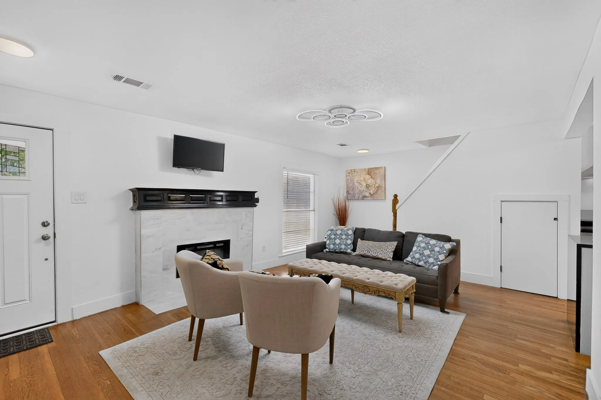 Single Family Residence For Sale in Dallas County , 429 S Walker Street, Mesquite, Texas 75149, 4 Bedroom, 3 Bathroom, Garage spaces, 1,450 Sqft, built in 1940, mls#21365680, Real Estate Agent in Mesquite, Homes For Sale in Dallas county, Homes For Sale in Mesquite, Realtor in Mesquite Texas, Real Estate Brokerage Independent Realty Texas, Luminita Cordes Realtor