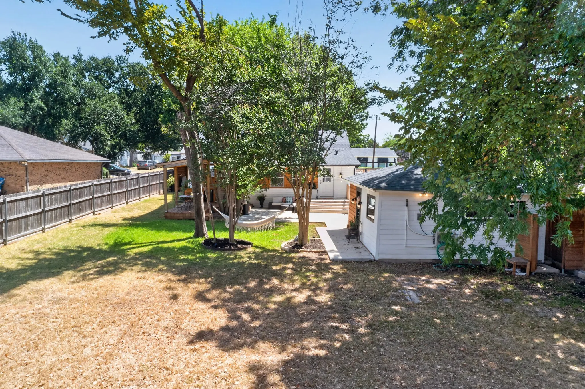 Single Family Residence For Sale in Dallas County , 429 S Walker Street, Mesquite, Texas 75149, 4 Bedroom, 3 Bathroom, Garage spaces, 1,450 Sqft, built in 1940, mls#21365680, Real Estate Agent in Mesquite, Homes For Sale in Dallas county, Homes For Sale in Mesquite, Realtor in Mesquite Texas, Real Estate Brokerage Independent Realty Texas, Luminita Cordes Realtor