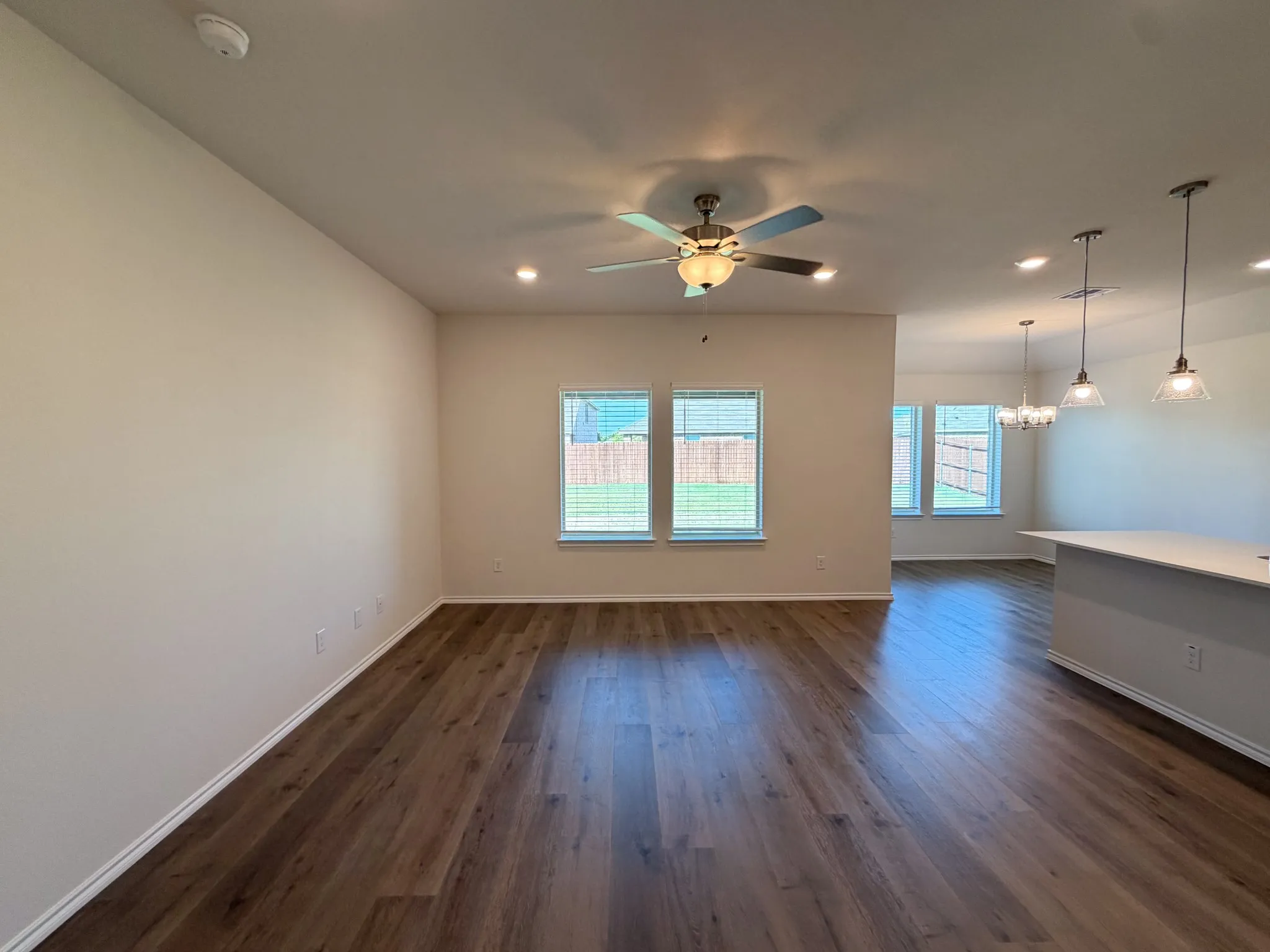 Single Family Residence For Rent in Ellis County , 369 Thoroughbred Street, Waxahachie, Texas 75165, 3 Bedroom, 2 Bathroom, Garage spaces, 1,450 Sqft, built in 2025, mls#21368143, Real Estate Agent in Waxahachie, Homes For Rent in Ellis county, Homes For Rent in Waxahachie, Realtor in Waxahachie Texas, Real Estate Brokerage Independent Realty Texas, Luminita Cordes Realtor
