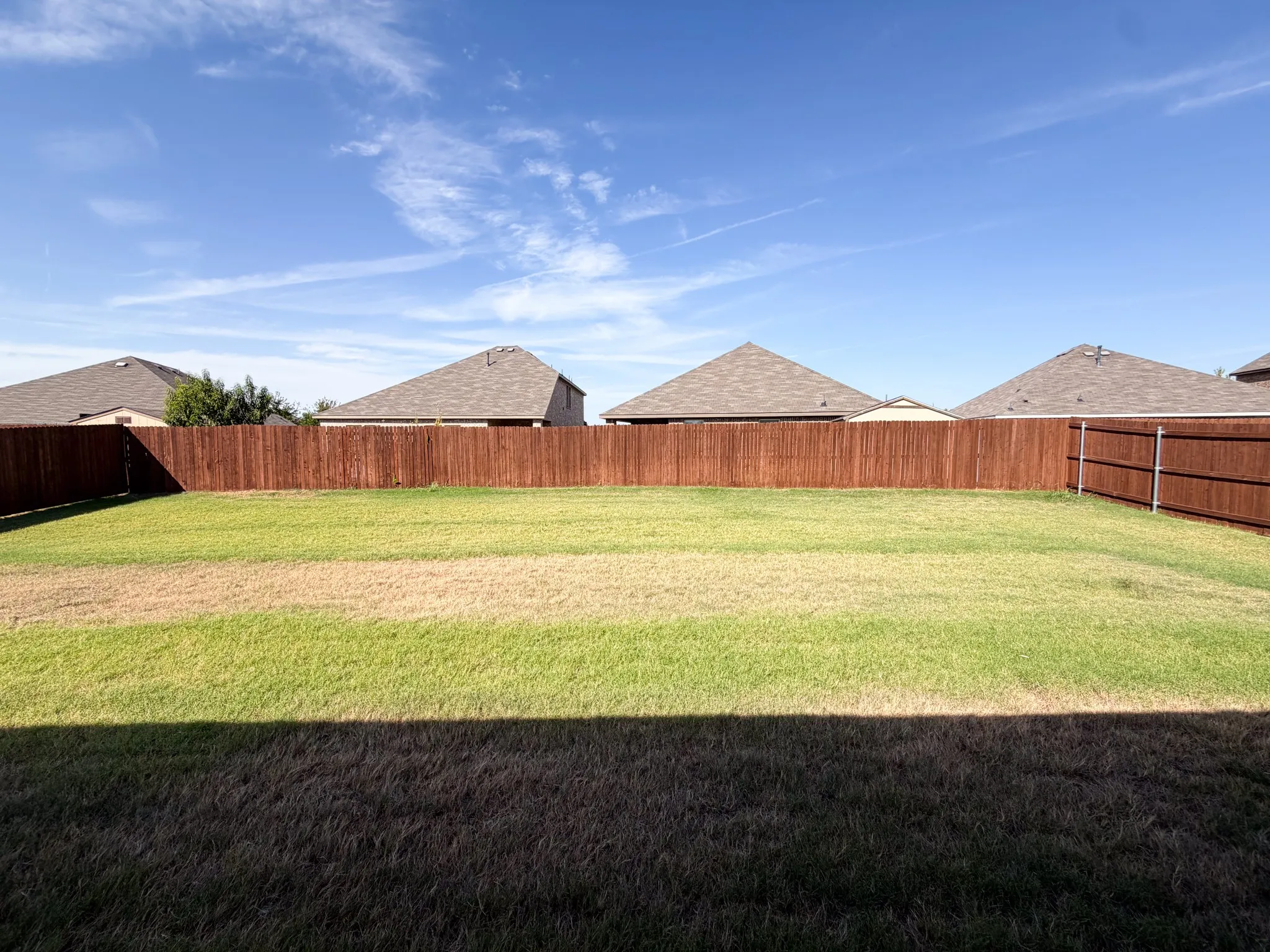 Single Family Residence For Rent in Ellis County , 369 Thoroughbred Street, Waxahachie, Texas 75165, 3 Bedroom, 2 Bathroom, Garage spaces, 1,450 Sqft, built in 2025, mls#21368143, Real Estate Agent in Waxahachie, Homes For Rent in Ellis county, Homes For Rent in Waxahachie, Realtor in Waxahachie Texas, Real Estate Brokerage Independent Realty Texas, Luminita Cordes Realtor
