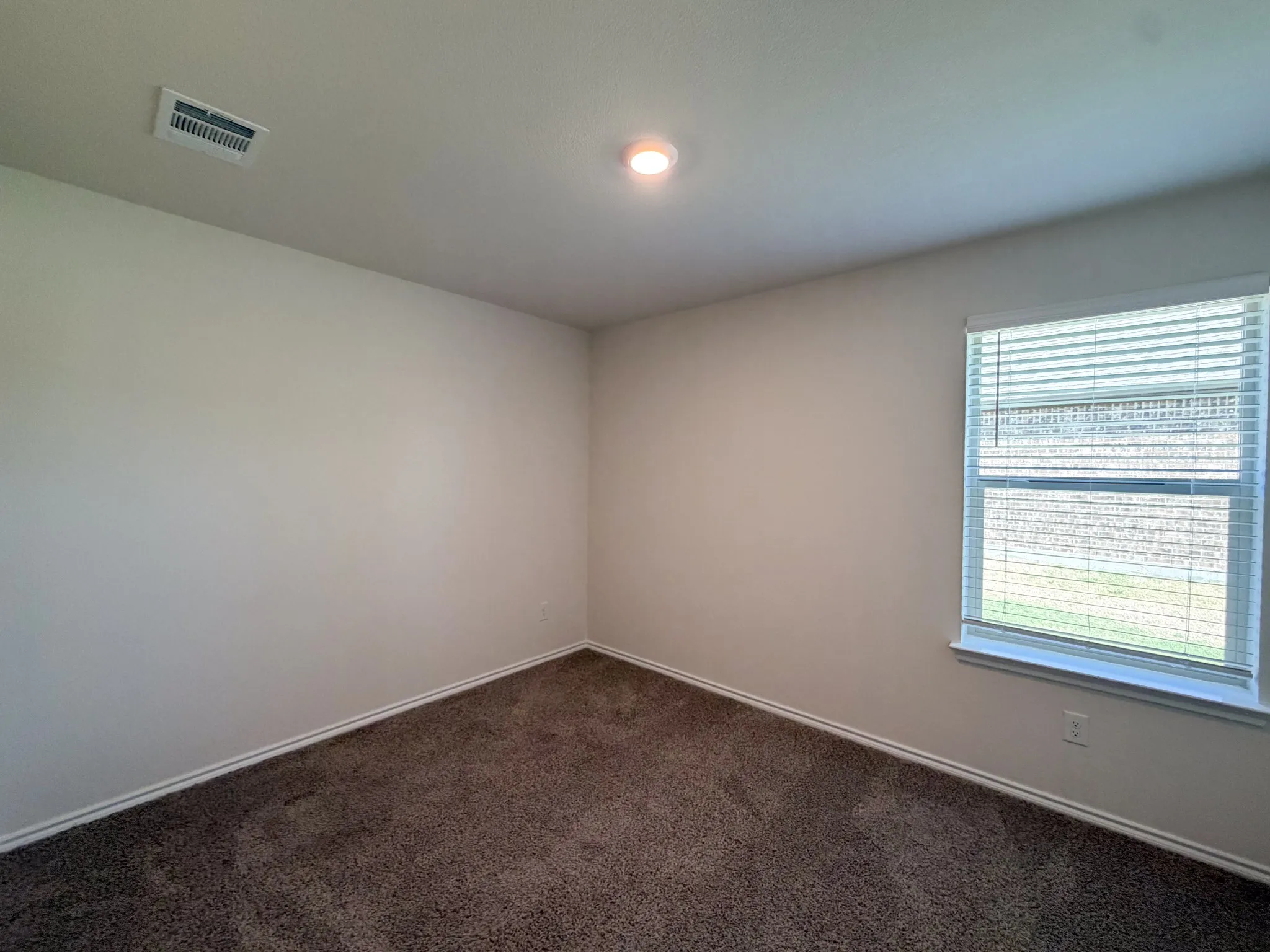 Single Family Residence For Rent in Ellis County , 369 Thoroughbred Street, Waxahachie, Texas 75165, 3 Bedroom, 2 Bathroom, Garage spaces, 1,450 Sqft, built in 2025, mls#21368143, Real Estate Agent in Waxahachie, Homes For Rent in Ellis county, Homes For Rent in Waxahachie, Realtor in Waxahachie Texas, Real Estate Brokerage Independent Realty Texas, Luminita Cordes Realtor