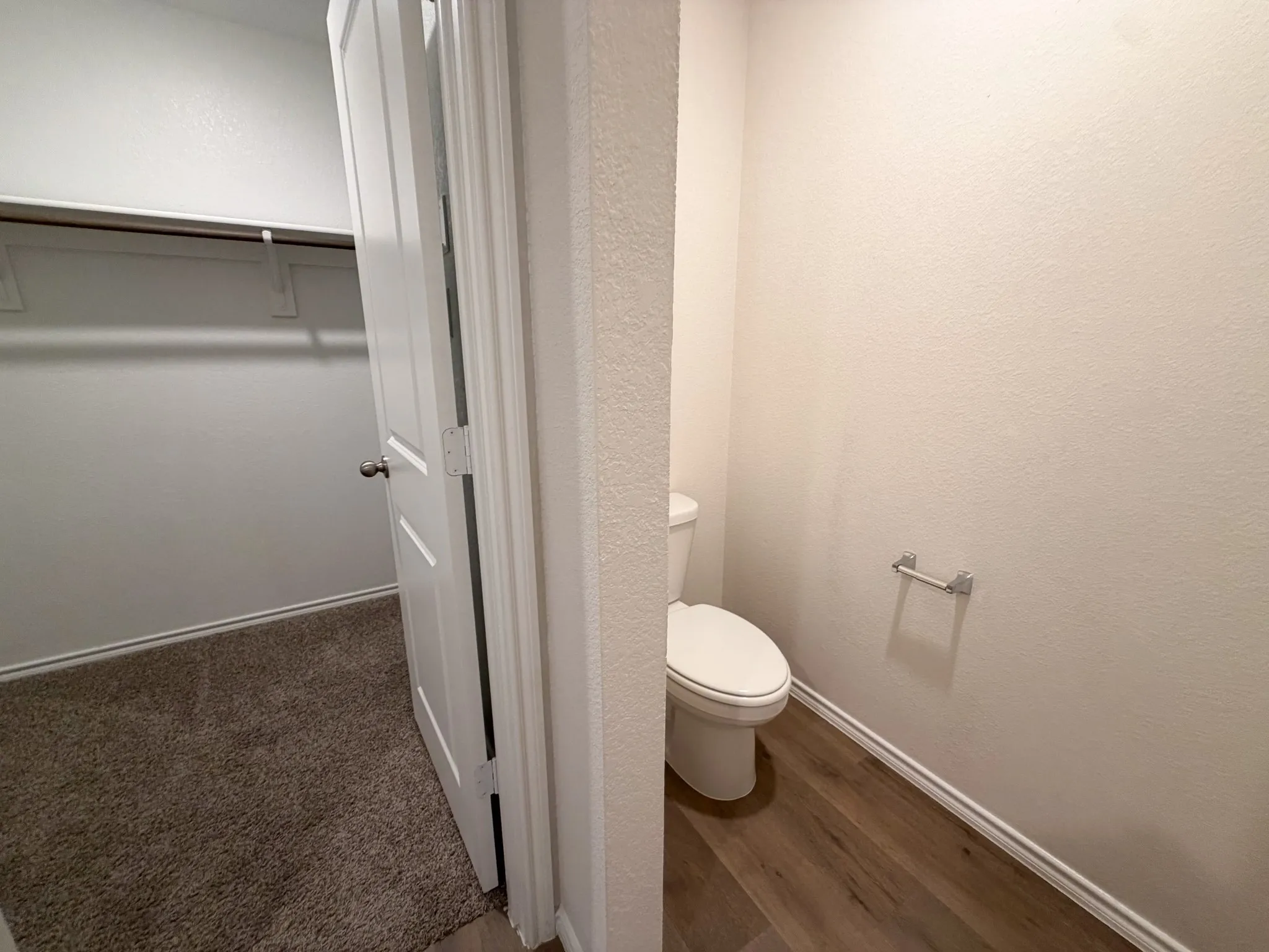 Single Family Residence For Rent in Ellis County , 369 Thoroughbred Street, Waxahachie, Texas 75165, 3 Bedroom, 2 Bathroom, Garage spaces, 1,450 Sqft, built in 2025, mls#21368143, Real Estate Agent in Waxahachie, Homes For Rent in Ellis county, Homes For Rent in Waxahachie, Realtor in Waxahachie Texas, Real Estate Brokerage Independent Realty Texas, Luminita Cordes Realtor