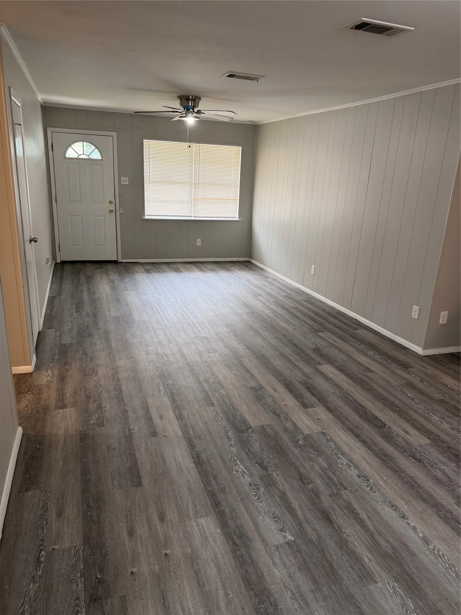 Single Family Residence For Rent in Tarrant County , 6541 Avalon, Watauga, Texas 76148, 3 Bedroom, 2 Bathroom, 1 Garage spaces, 1,549 Sqft, built in 1961, mls#21368156, Real Estate Agent in Watauga, Homes For Rent in Tarrant county, Homes For Rent in Watauga, Realtor in Watauga Texas, Real Estate Brokerage Independent Realty Texas, Luminita Cordes Realtor