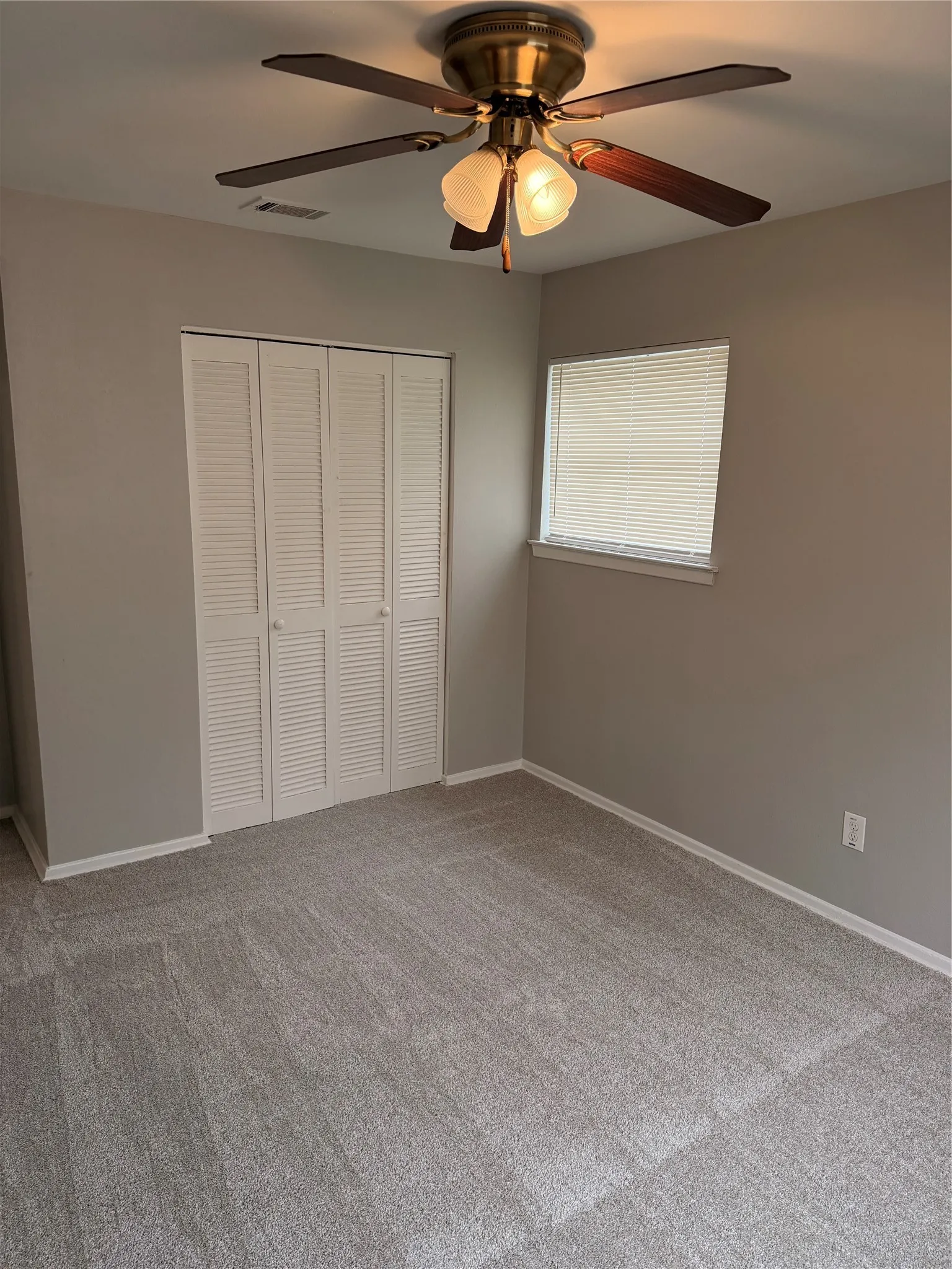 Single Family Residence For Rent in Tarrant County , 6541 Avalon, Watauga, Texas 76148, 3 Bedroom, 2 Bathroom, 1 Garage spaces, 1,549 Sqft, built in 1961, mls#21368156, Real Estate Agent in Watauga, Homes For Rent in Tarrant county, Homes For Rent in Watauga, Realtor in Watauga Texas, Real Estate Brokerage Independent Realty Texas, Luminita Cordes Realtor