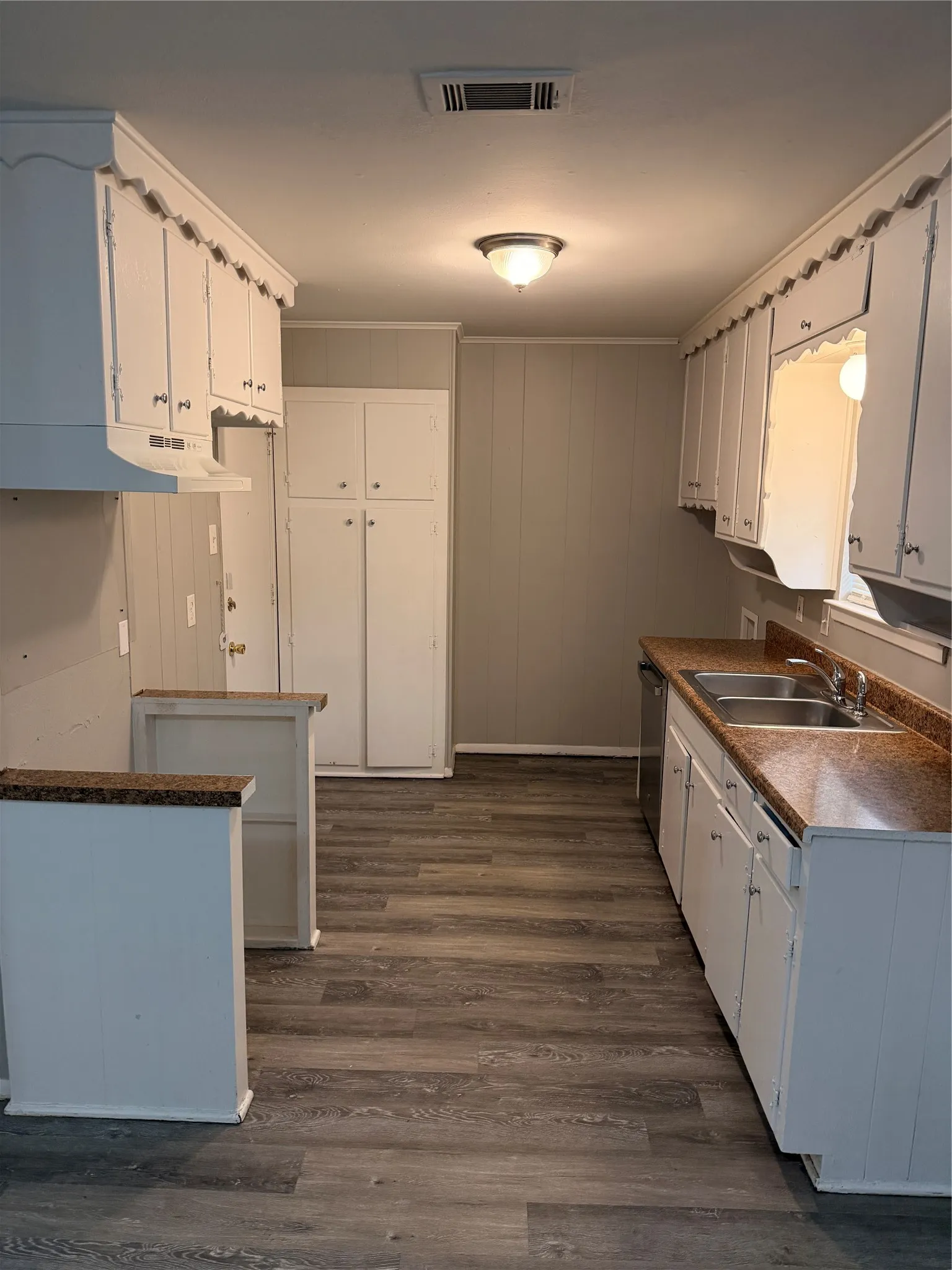 Single Family Residence For Rent in Tarrant County , 6541 Avalon, Watauga, Texas 76148, 3 Bedroom, 2 Bathroom, 1 Garage spaces, 1,549 Sqft, built in 1961, mls#21368156, Real Estate Agent in Watauga, Homes For Rent in Tarrant county, Homes For Rent in Watauga, Realtor in Watauga Texas, Real Estate Brokerage Independent Realty Texas, Luminita Cordes Realtor