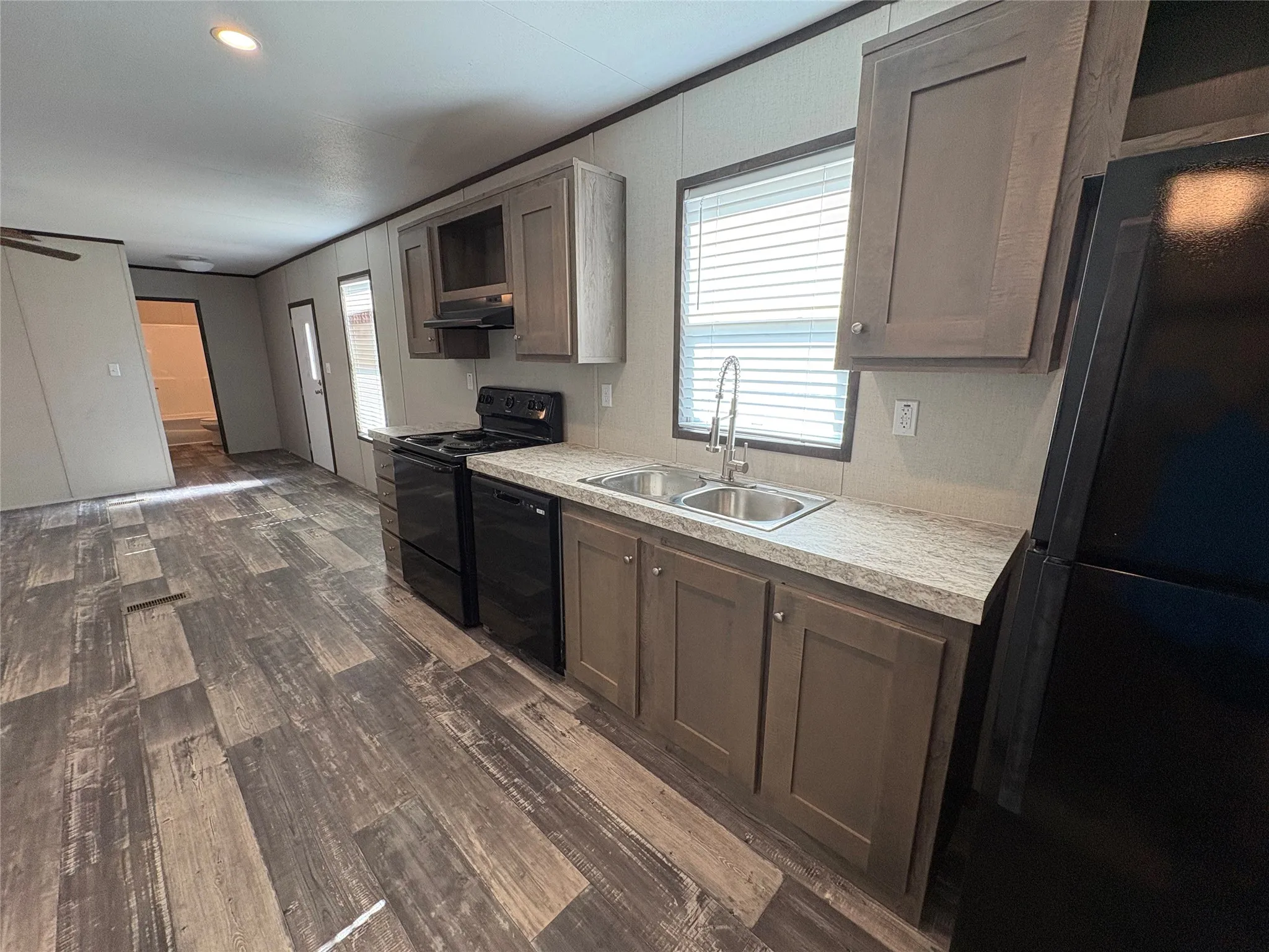 Manufactured Home For Sale in Hood County , 6806 Blue Ridge Road, Weatherford, Texas 76087, 2 Bedroom, 2 Bathroom, Garage spaces, 960 Sqft, built in 2023, mls#21367366, Real Estate Agent in Weatherford, Homes For Sale in Hood county, Homes For Sale in Weatherford, Realtor in Weatherford Texas, Real Estate Brokerage Independent Realty Texas, Luminita Cordes Realtor