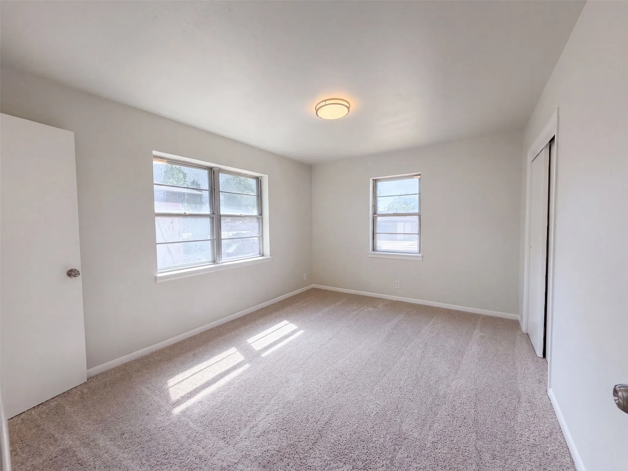 Single Family Residence For Sale in Tarrant County , 5421 Bonnie Wayne Street, Haltom City, Texas 76117, 3 Bedroom, 2 Bathroom, 2 Garage spaces, 1,444 Sqft, built in 1959, mls#21368160, Real Estate Agent in Haltom City, Homes For Sale in Tarrant county, Homes For Sale in Haltom City, Realtor in Haltom City Texas, Real Estate Brokerage Independent Realty Texas, Luminita Cordes Realtor