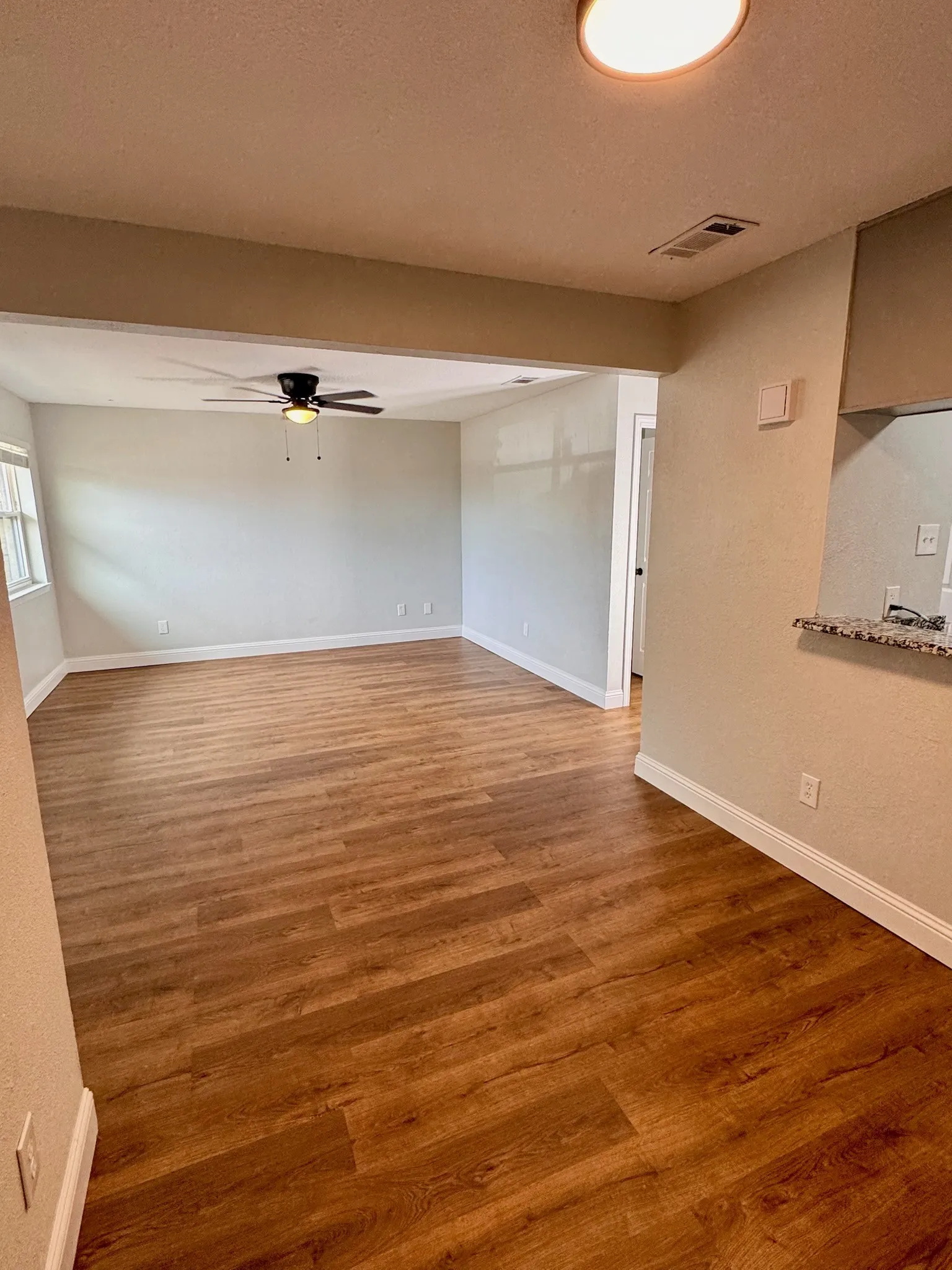 Apartment For Rent in Parker County , 624 E 3rd Street 202, Springtown, Texas 76082, 2 Bedroom, 1 Bathroom, Garage spaces, 785 Sqft, built in 1982, mls#21368164, Real Estate Agent in Springtown, Homes For Rent in Parker county, Homes For Rent in Springtown, Realtor in Springtown Texas, Real Estate Brokerage Independent Realty Texas, Luminita Cordes Realtor