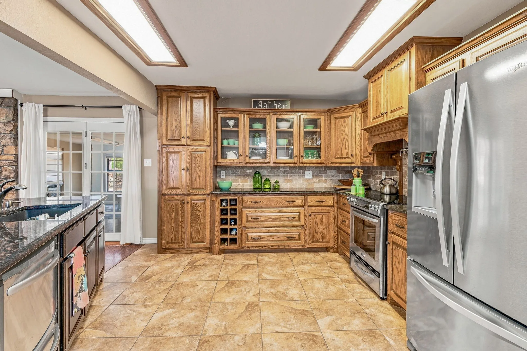 Single Family Residence For Sale in Erath County , 907 County Road 484, Stephenville, Texas 76401, 4 Bedroom, 3 Bathroom, 2 Garage spaces, 2,351 Sqft, built in 1976, mls#21368060, Real Estate Agent in Stephenville, Homes For Sale in Erath county, Homes For Sale in Stephenville, Realtor in Stephenville Texas, Real Estate Brokerage Independent Realty Texas, Luminita Cordes Realtor