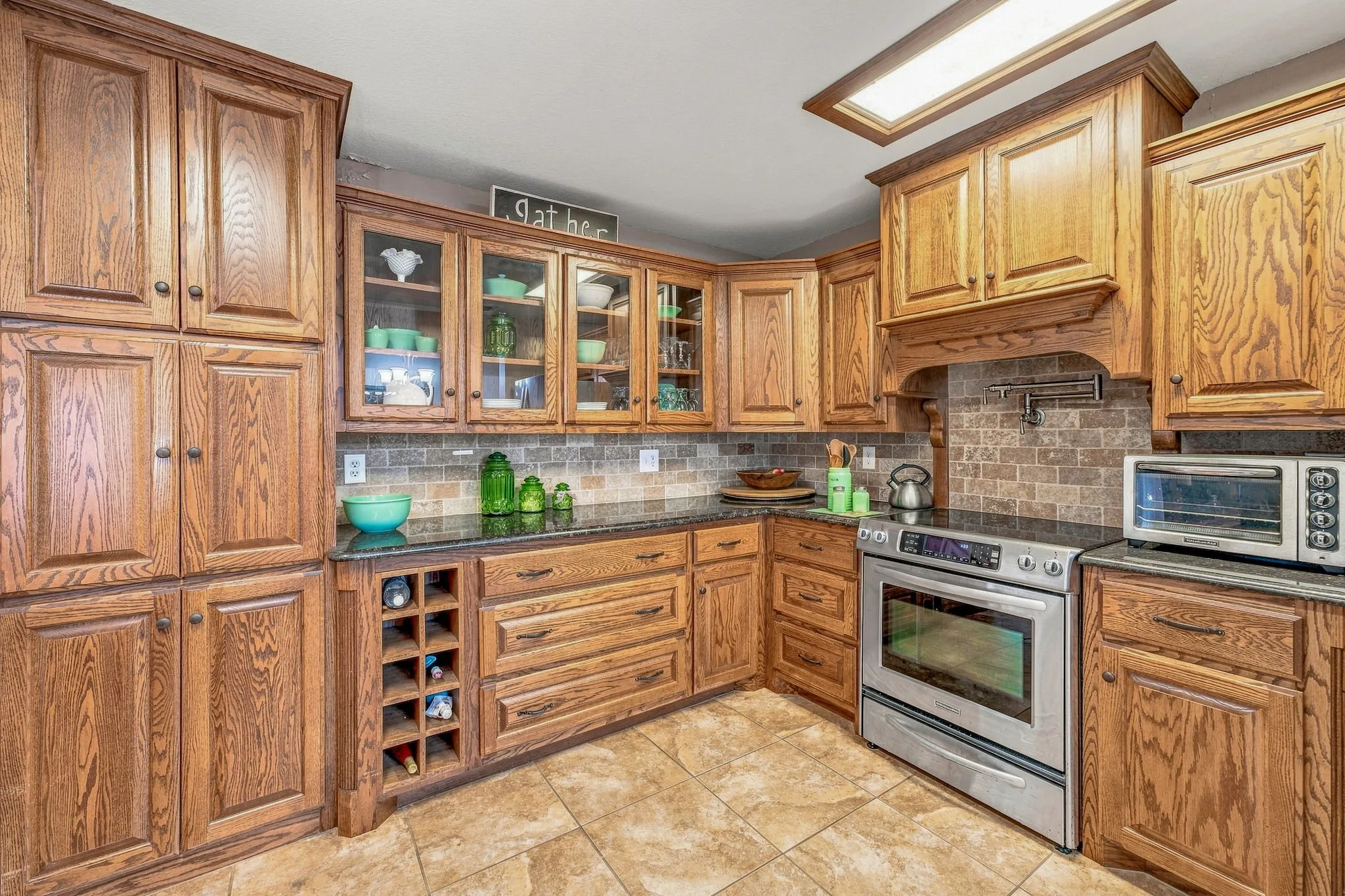 Single Family Residence For Sale in Erath County , 907 County Road 484, Stephenville, Texas 76401, 4 Bedroom, 3 Bathroom, 2 Garage spaces, 2,351 Sqft, built in 1976, mls#21368060, Real Estate Agent in Stephenville, Homes For Sale in Erath county, Homes For Sale in Stephenville, Realtor in Stephenville Texas, Real Estate Brokerage Independent Realty Texas, Luminita Cordes Realtor