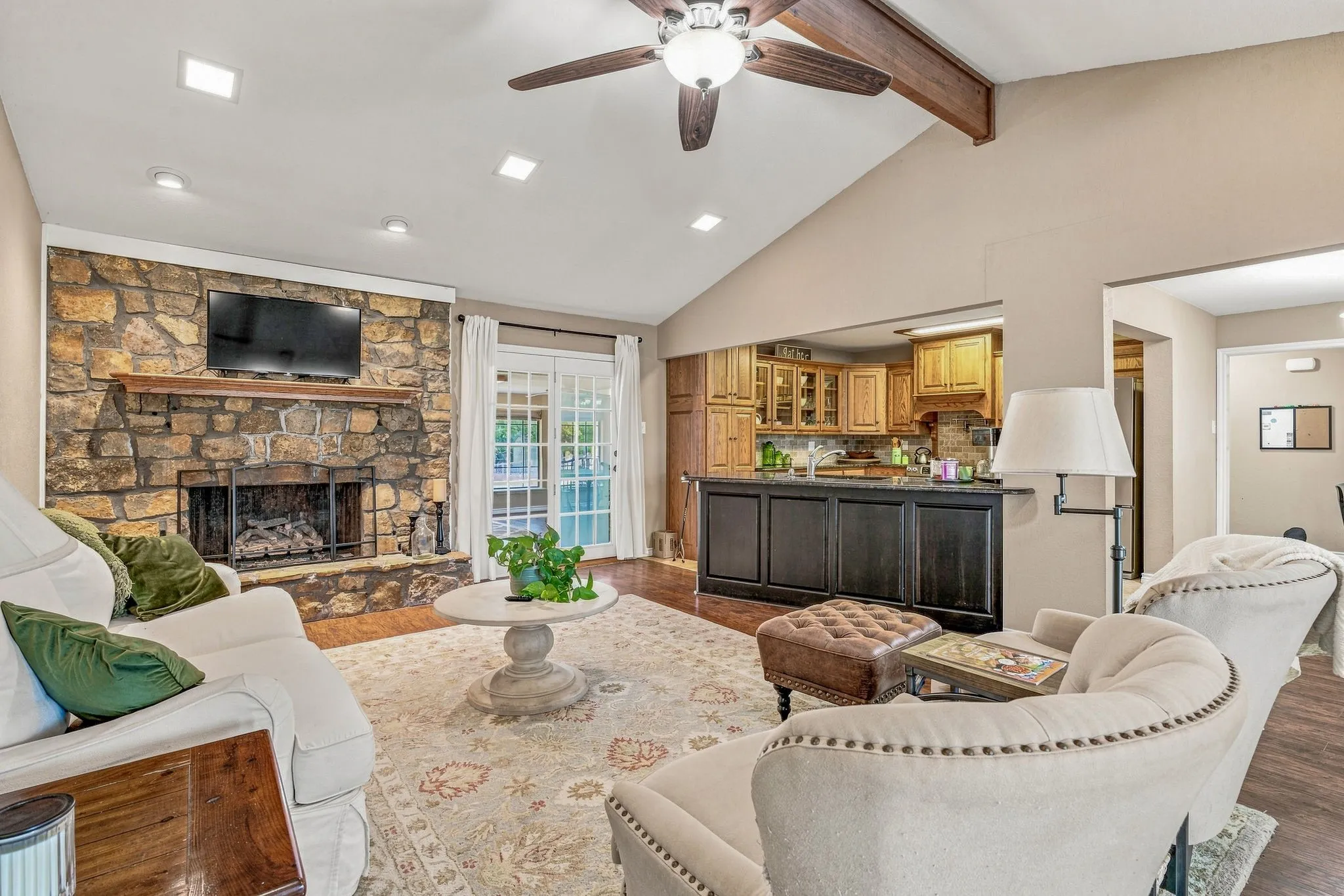 Single Family Residence For Sale in Erath County , 907 County Road 484, Stephenville, Texas 76401, 4 Bedroom, 3 Bathroom, 2 Garage spaces, 2,351 Sqft, built in 1976, mls#21368060, Real Estate Agent in Stephenville, Homes For Sale in Erath county, Homes For Sale in Stephenville, Realtor in Stephenville Texas, Real Estate Brokerage Independent Realty Texas, Luminita Cordes Realtor