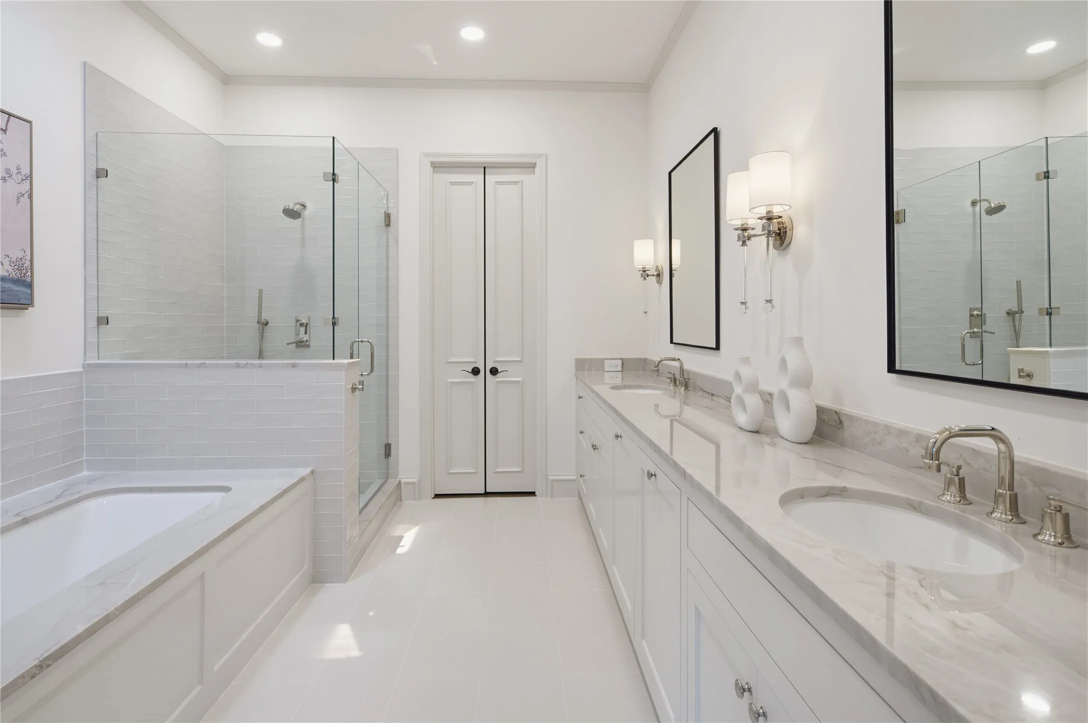 Single Family Residence For Sale in Dallas County , 7842 Caruth Court, Dallas, Texas 75225, 3 Bedroom, 4 Bathroom, 2 Garage spaces, 2,567 Sqft, built in 1992, mls#21368073, Real Estate Agent in Dallas, Homes For Sale in Dallas county, Homes For Sale in Dallas, Realtor in Dallas Texas, Real Estate Brokerage Independent Realty Texas, Luminita Cordes Realtor
