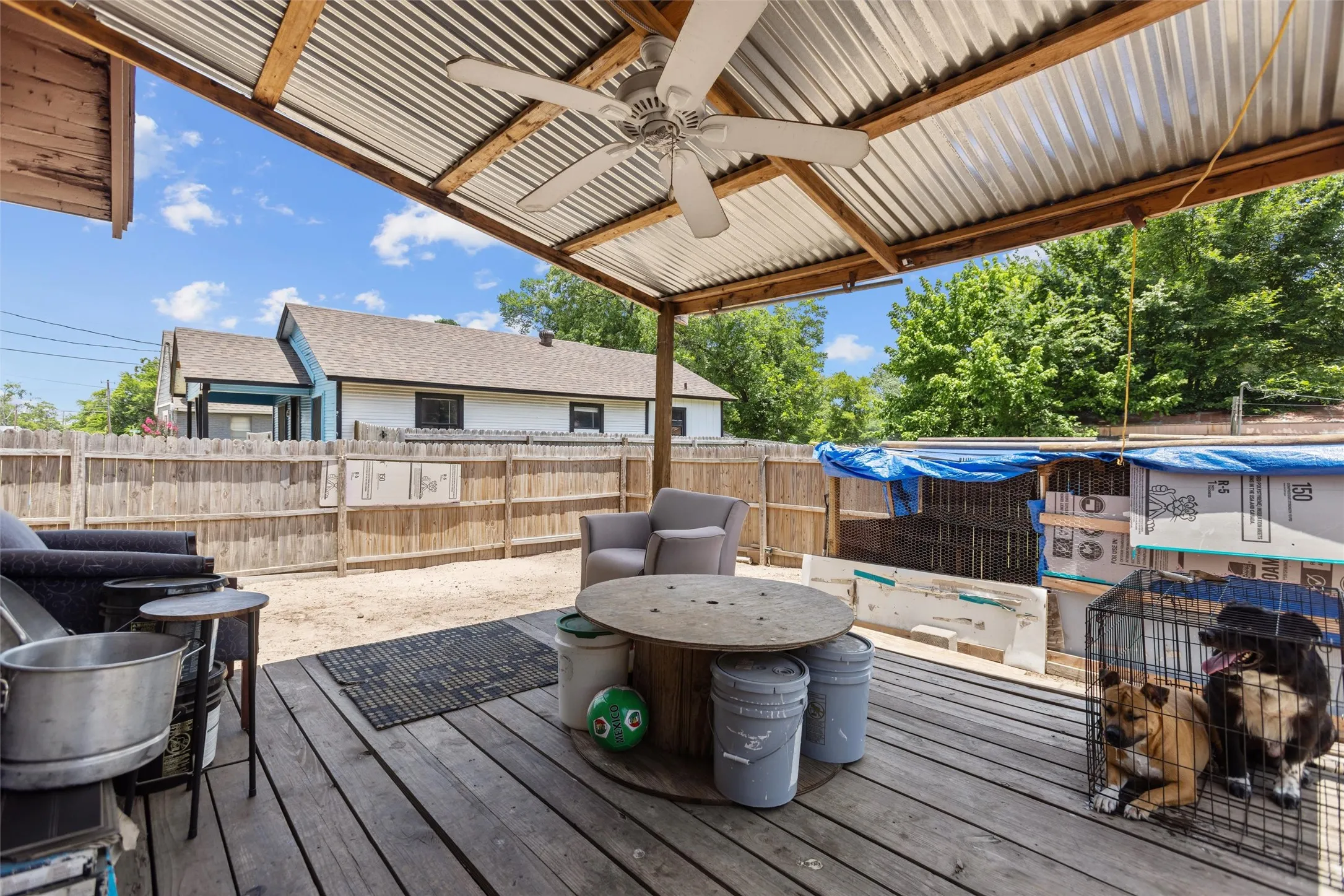 Single Family Residence For Sale in Henderson County , 606 N Needmore Street, Athens, Texas 75751, 2 Bedroom, 1 Bathroom, Garage spaces, 604 Sqft, built in 1975, mls#21367032, Real Estate Agent in Athens, Homes For Sale in Henderson county, Homes For Sale in Athens, Realtor in Athens Texas, Real Estate Brokerage Independent Realty Texas, Luminita Cordes Realtor