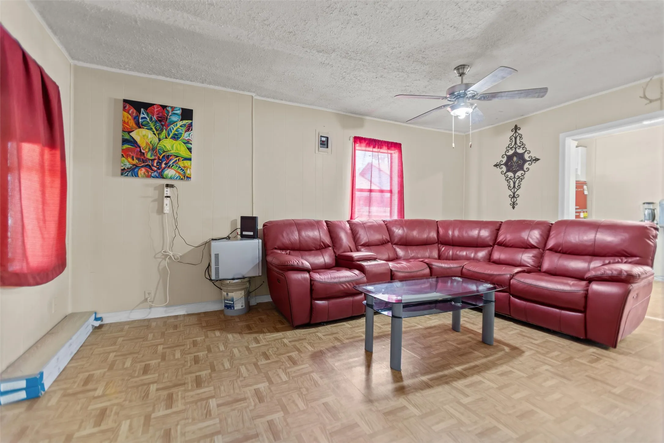 Single Family Residence For Sale in Henderson County , 606 N Needmore Street, Athens, Texas 75751, 2 Bedroom, 1 Bathroom, Garage spaces, 604 Sqft, built in 1975, mls#21367032, Real Estate Agent in Athens, Homes For Sale in Henderson county, Homes For Sale in Athens, Realtor in Athens Texas, Real Estate Brokerage Independent Realty Texas, Luminita Cordes Realtor