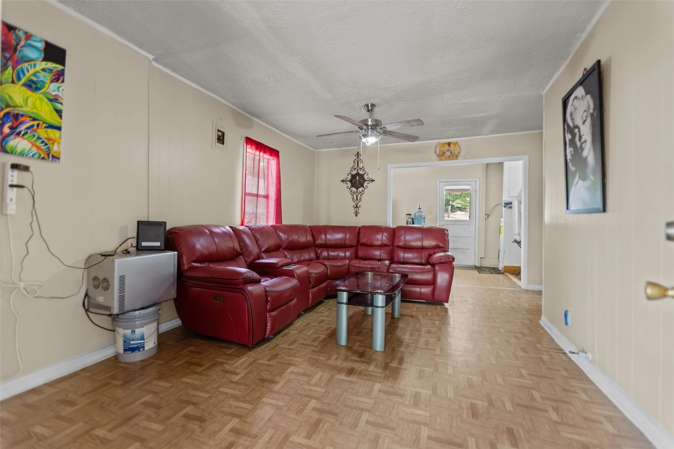 Single Family Residence For Sale in Henderson County , 606 N Needmore Street, Athens, Texas 75751, 2 Bedroom, 1 Bathroom, Garage spaces, 604 Sqft, built in 1975, mls#21367032, Real Estate Agent in Athens, Homes For Sale in Henderson county, Homes For Sale in Athens, Realtor in Athens Texas, Real Estate Brokerage Independent Realty Texas, Luminita Cordes Realtor