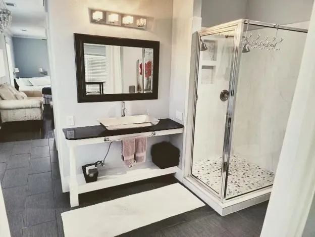 Single Family Residence For Sale in Mc Lennan County , 617 S 12th Street, Waco, Texas 76706, 5 Bedroom, 4 Bathroom, Garage spaces, 2,976 Sqft, built in 1920, Price $824,900, mls#21368177, Real Estate Agent in Waco, Homes For Sale in Mc Lennan county, Homes For Sale in Waco, Realtor in Waco Texas, Real Estate Brokerage Independent Realty Texas, Luminita Cordes Realtor