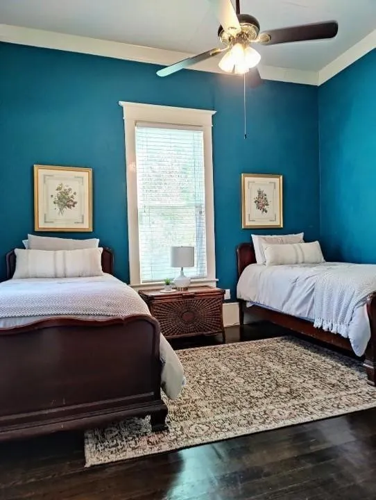 Single Family Residence For Sale in Mc Lennan County , 617 S 12th Street, Waco, Texas 76706, 5 Bedroom, 4 Bathroom, Garage spaces, 2,976 Sqft, built in 1920, Price $824,900, mls#21368177, Real Estate Agent in Waco, Homes For Sale in Mc Lennan county, Homes For Sale in Waco, Realtor in Waco Texas, Real Estate Brokerage Independent Realty Texas, Luminita Cordes Realtor