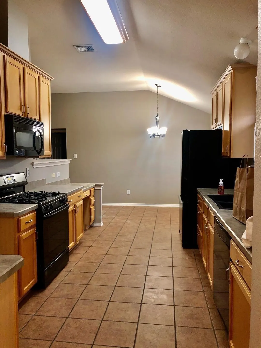 Single Family Residence For Rent in Collin County , 3311 Admiral Drive, Wylie, Texas 75098, 3 Bedroom, 2 Bathroom, 2 Garage spaces, 1,759 Sqft, built in 2003, mls#21368182, Real Estate Agent in Wylie, Homes For Rent in Collin county, Homes For Rent in Wylie, Realtor in Wylie Texas, Real Estate Brokerage Independent Realty Texas, Luminita Cordes Realtor