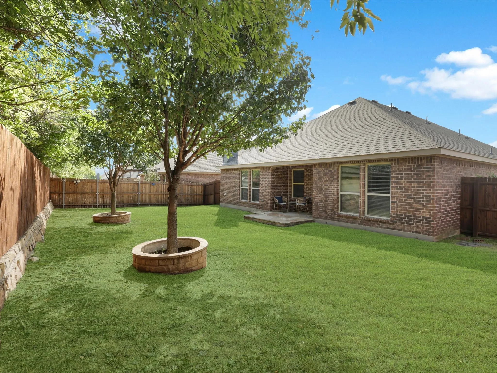 Single Family Residence For Rent in Denton County , 609 Racine Drive, Oak Point, Texas 75068, 3 Bedroom, 2 Bathroom, 2 Garage spaces, 1,862 Sqft, built in 2016, mls#21365209, Real Estate Agent in Oak Point, Homes For Rent in Denton county, Homes For Rent in Oak Point, Realtor in Oak Point Texas, Real Estate Brokerage Independent Realty Texas, Luminita Cordes Realtor