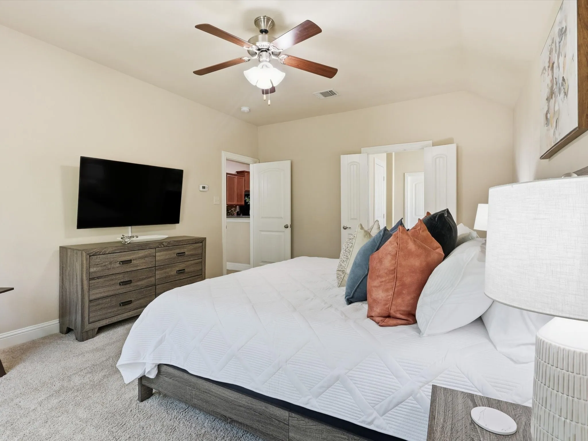 Single Family Residence For Rent in Denton County , 609 Racine Drive, Oak Point, Texas 75068, 3 Bedroom, 2 Bathroom, 2 Garage spaces, 1,862 Sqft, built in 2016, mls#21365209, Real Estate Agent in Oak Point, Homes For Rent in Denton county, Homes For Rent in Oak Point, Realtor in Oak Point Texas, Real Estate Brokerage Independent Realty Texas, Luminita Cordes Realtor