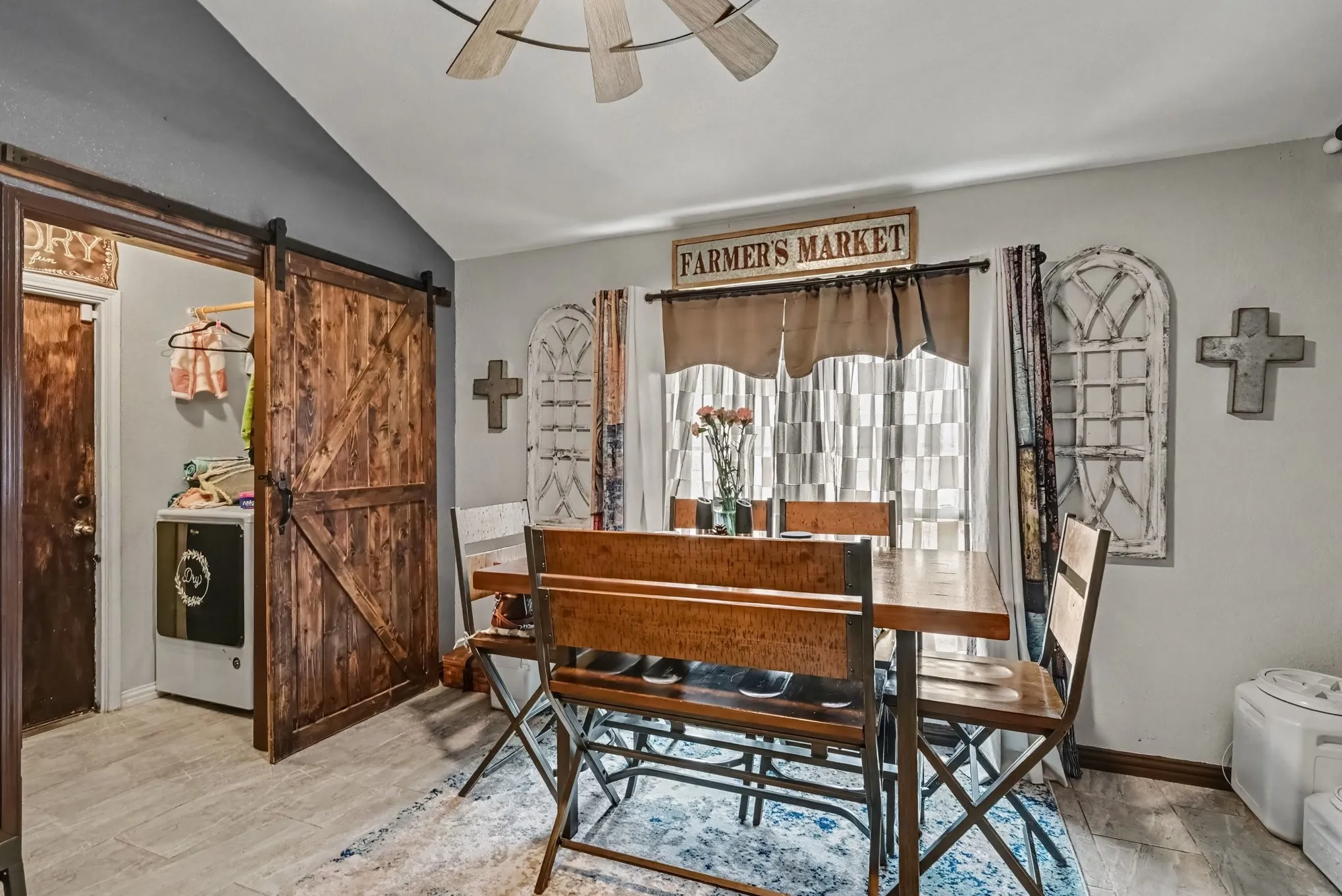 Single Family Residence For Sale in Parker County , 321 Pecos Drive, Weatherford, Texas 76086, 4 Bedroom, 2 Bathroom, 2 Garage spaces, 1,684 Sqft, built in 2001, mls#21366162, Real Estate Agent in Weatherford, Homes For Sale in Parker county, Homes For Sale in Weatherford, Realtor in Weatherford Texas, Real Estate Brokerage Independent Realty Texas, Luminita Cordes Realtor
