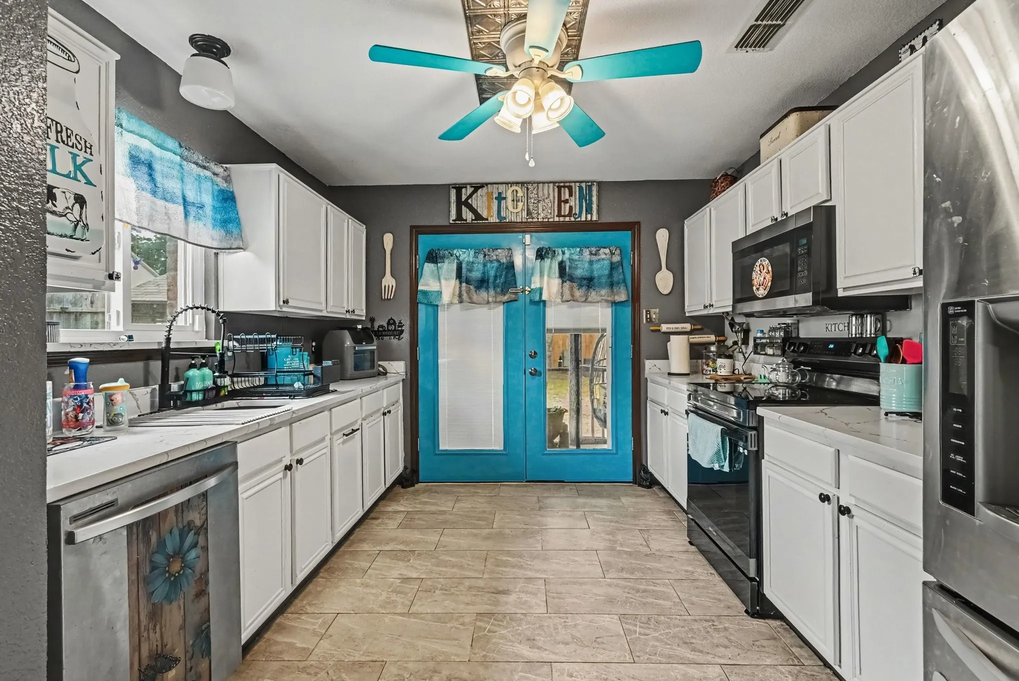 Single Family Residence For Sale in Parker County , 321 Pecos Drive, Weatherford, Texas 76086, 4 Bedroom, 2 Bathroom, 2 Garage spaces, 1,684 Sqft, built in 2001, mls#21366162, Real Estate Agent in Weatherford, Homes For Sale in Parker county, Homes For Sale in Weatherford, Realtor in Weatherford Texas, Real Estate Brokerage Independent Realty Texas, Luminita Cordes Realtor