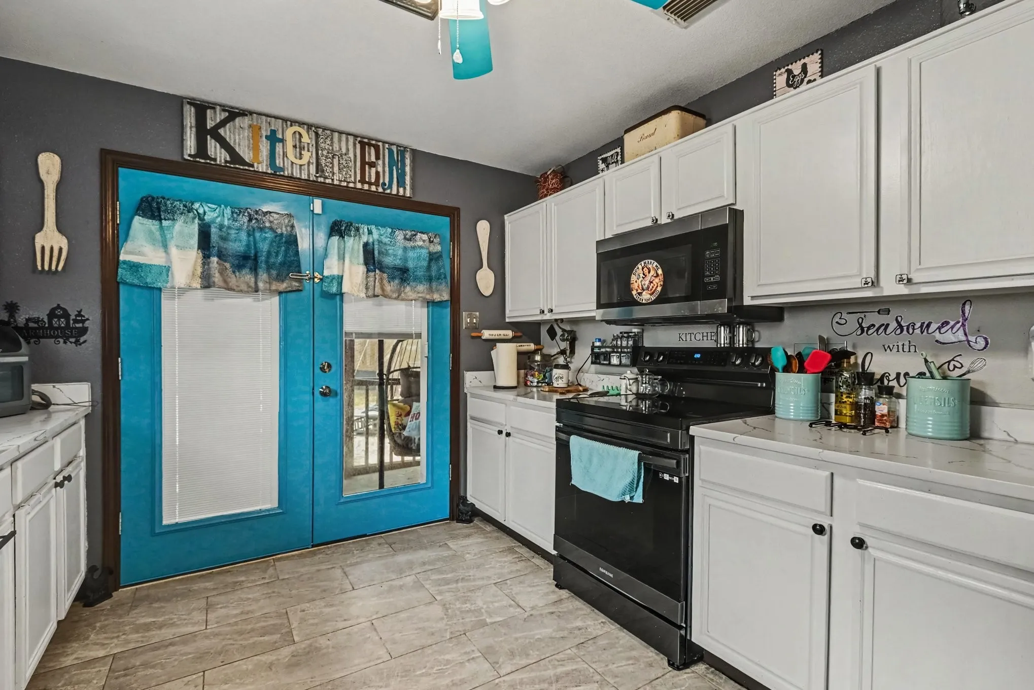 Single Family Residence For Sale in Parker County , 321 Pecos Drive, Weatherford, Texas 76086, 4 Bedroom, 2 Bathroom, 2 Garage spaces, 1,684 Sqft, built in 2001, mls#21366162, Real Estate Agent in Weatherford, Homes For Sale in Parker county, Homes For Sale in Weatherford, Realtor in Weatherford Texas, Real Estate Brokerage Independent Realty Texas, Luminita Cordes Realtor