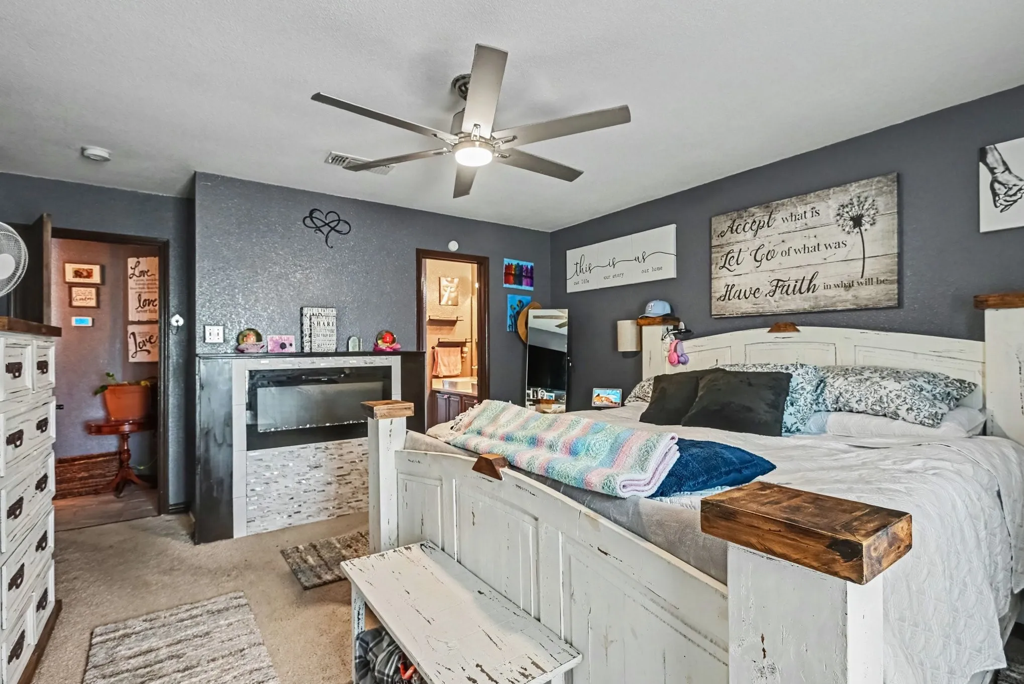 Single Family Residence For Sale in Parker County , 321 Pecos Drive, Weatherford, Texas 76086, 4 Bedroom, 2 Bathroom, 2 Garage spaces, 1,684 Sqft, built in 2001, mls#21366162, Real Estate Agent in Weatherford, Homes For Sale in Parker county, Homes For Sale in Weatherford, Realtor in Weatherford Texas, Real Estate Brokerage Independent Realty Texas, Luminita Cordes Realtor