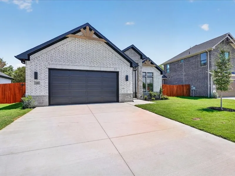 Single Family Residence For Sale in Ellis County , 118 Emma Street, Red Oak, Texas 75154, 4 Bedroom, 3 Bathroom, 2 Garage spaces, 2,347 Sqft, built in 2026, mls#21364740, Real Estate Agent in Red Oak, Homes For Sale in Ellis county, Homes For Sale in Red Oak, Realtor in Red Oak Texas, Real Estate Brokerage Independent Realty Texas, Luminita Cordes Realtor