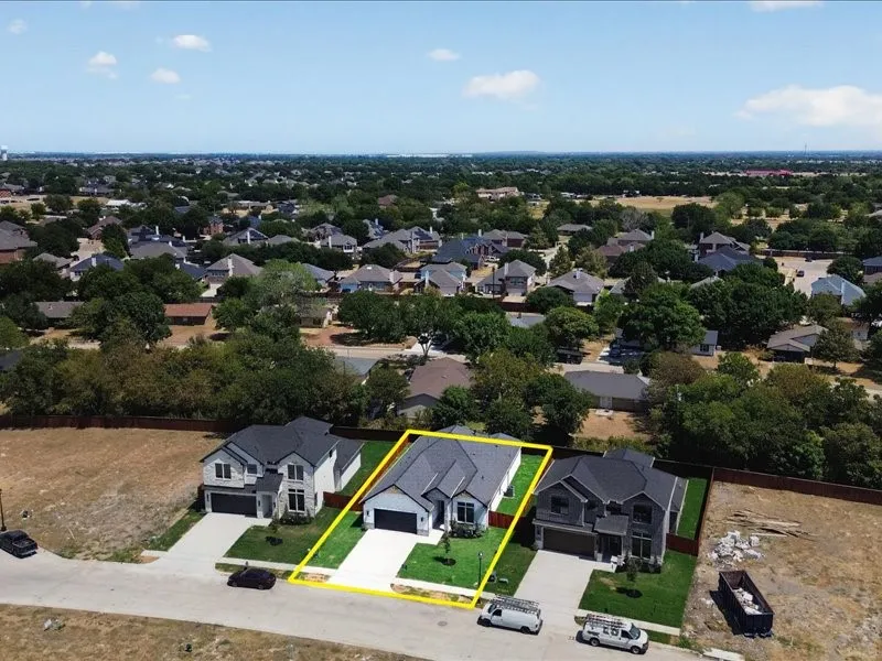 Single Family Residence For Sale in Ellis County , 118 Emma Street, Red Oak, Texas 75154, 4 Bedroom, 3 Bathroom, 2 Garage spaces, 2,347 Sqft, built in 2026, mls#21364740, Real Estate Agent in Red Oak, Homes For Sale in Ellis county, Homes For Sale in Red Oak, Realtor in Red Oak Texas, Real Estate Brokerage Independent Realty Texas, Luminita Cordes Realtor