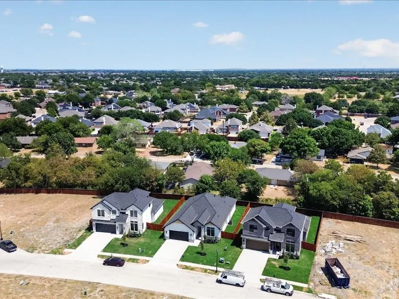 Single Family Residence For Sale in Ellis County , 118 Emma Street, Red Oak, Texas 75154, 4 Bedroom, 3 Bathroom, 2 Garage spaces, 2,347 Sqft, built in 2026, mls#21364740, Real Estate Agent in Red Oak, Homes For Sale in Ellis county, Homes For Sale in Red Oak, Realtor in Red Oak Texas, Real Estate Brokerage Independent Realty Texas, Luminita Cordes Realtor
