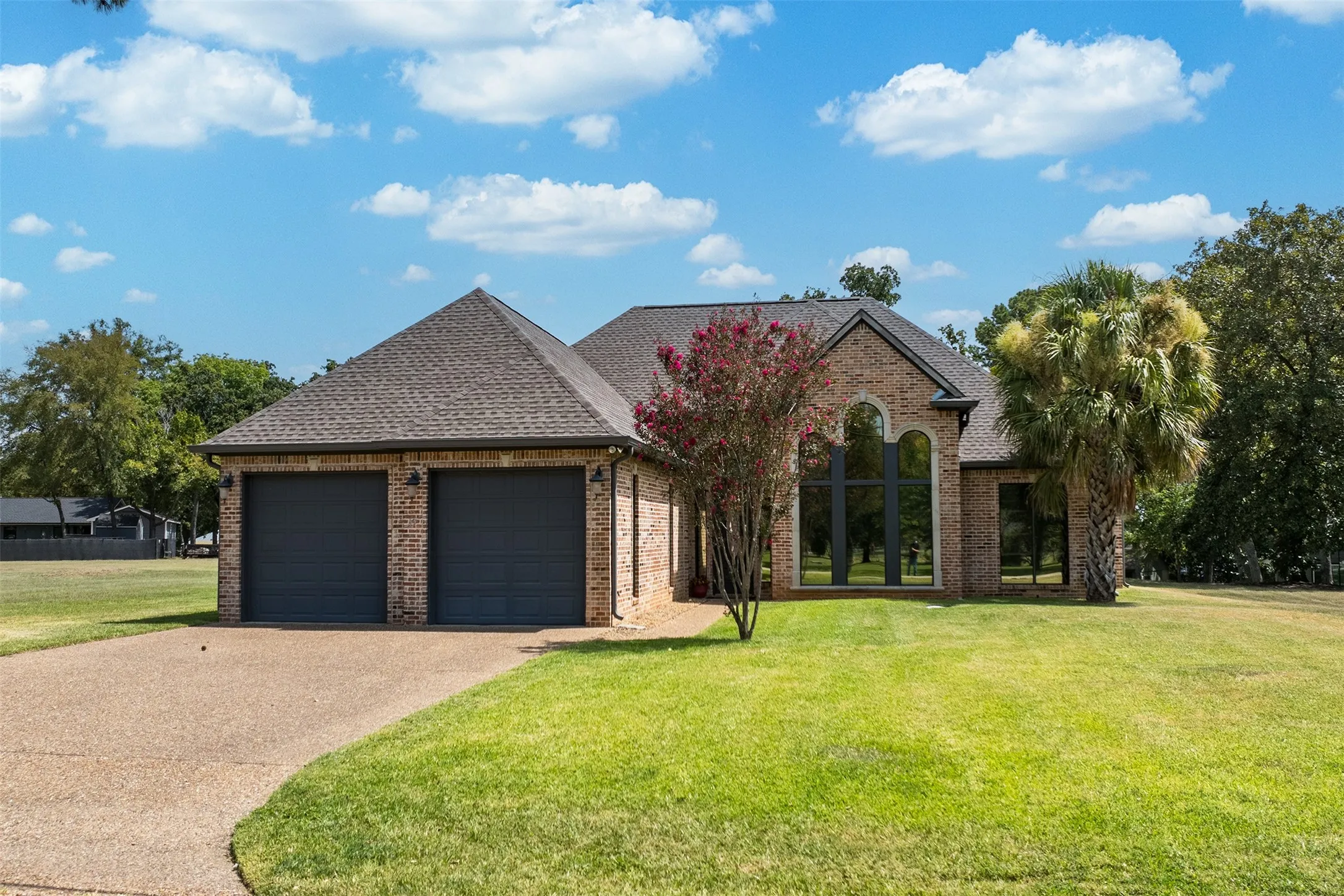 Single Family Residence For Sale in Henderson County , 63 Sunset Boulevard, Star Harbor, Texas 75148, 3 Bedroom, 2 Bathroom, 2 Garage spaces, 1,701 Sqft, built in 2005, mls#21367540, Real Estate Agent in Star Harbor, Homes For Sale in Henderson county, Homes For Sale in Star Harbor, Realtor in Star Harbor Texas, Real Estate Brokerage Independent Realty Texas, Luminita Cordes Realtor