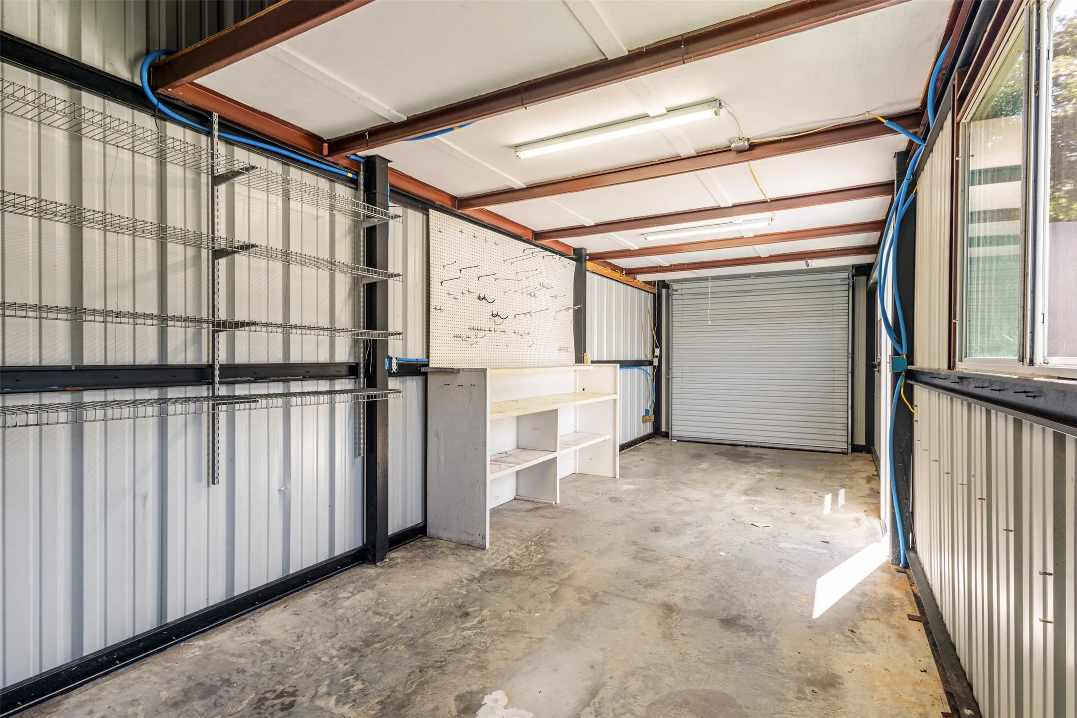 Single Family Residence For Sale in Henderson County , 63 Sunset Boulevard, Star Harbor, Texas 75148, 3 Bedroom, 2 Bathroom, 2 Garage spaces, 1,701 Sqft, built in 2005, mls#21367540, Real Estate Agent in Star Harbor, Homes For Sale in Henderson county, Homes For Sale in Star Harbor, Realtor in Star Harbor Texas, Real Estate Brokerage Independent Realty Texas, Luminita Cordes Realtor